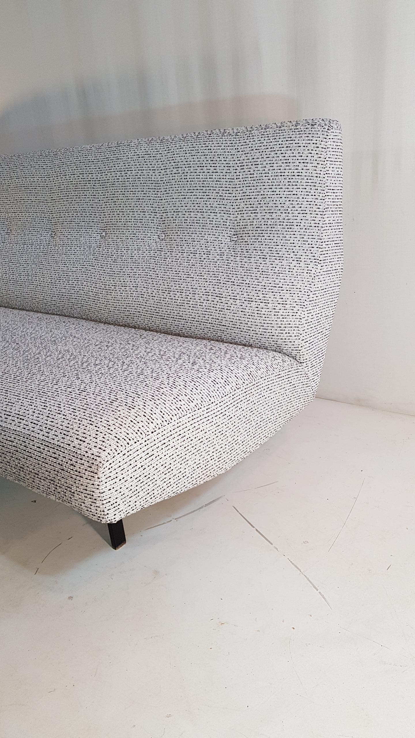 Mid-Century Modern Midcentury White Modern Lounge Sofa, Italy