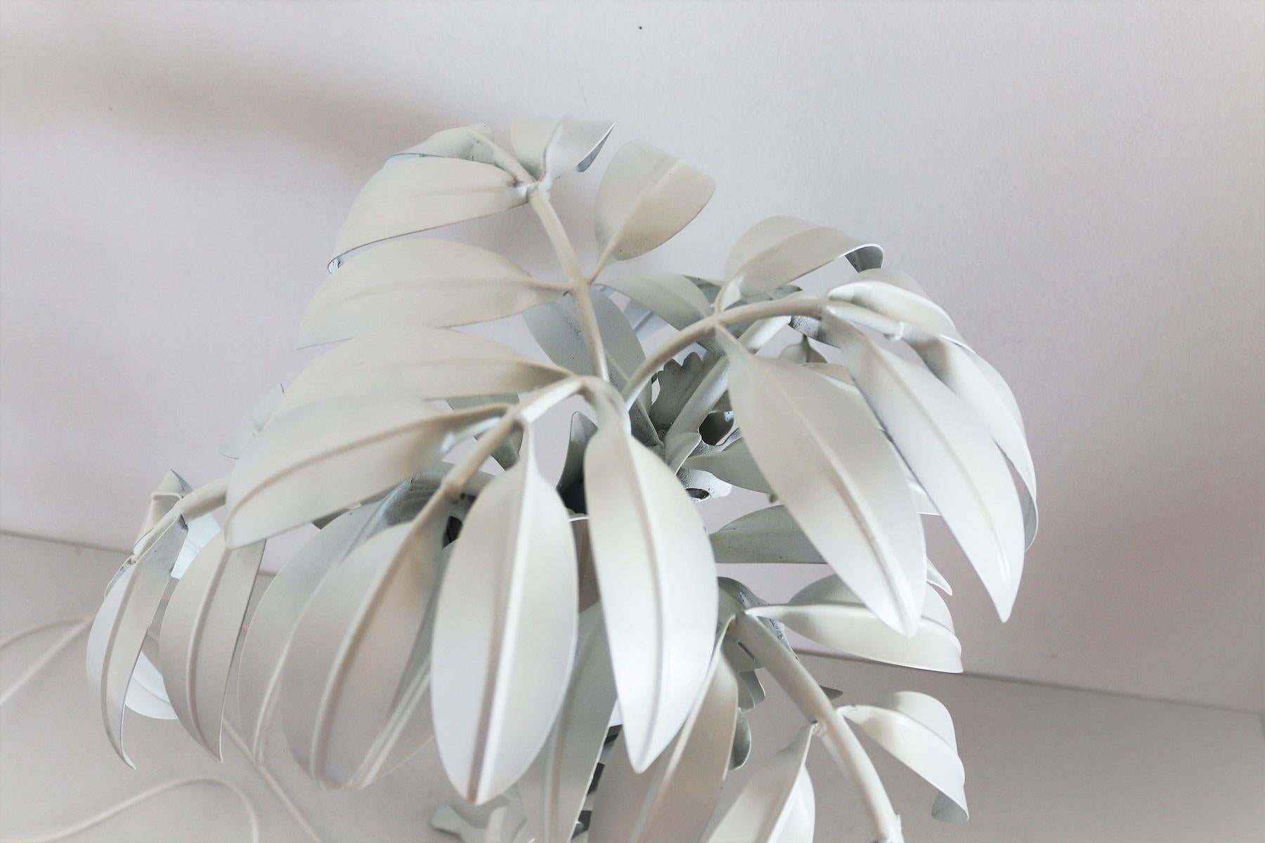 Mid-Century White Palm Tree Table Lamp by Hans Kögl, 1970s For Sale 3