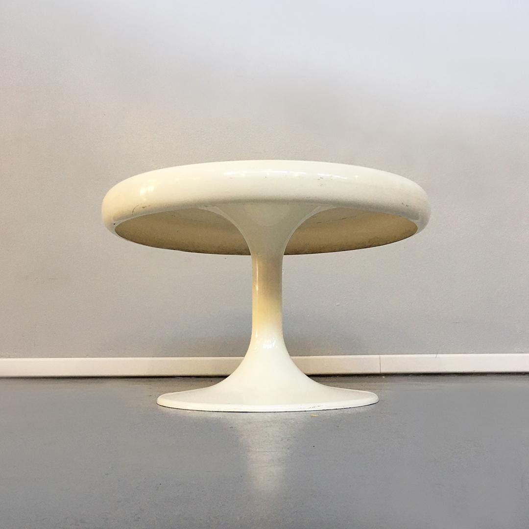 Kantarelli-Couchtisch aus weißem Kunststoff aus der Mitte des Jahrhunderts von Eero Aarnio für Asko, 1965 (Moderne der Mitte des Jahrhunderts)