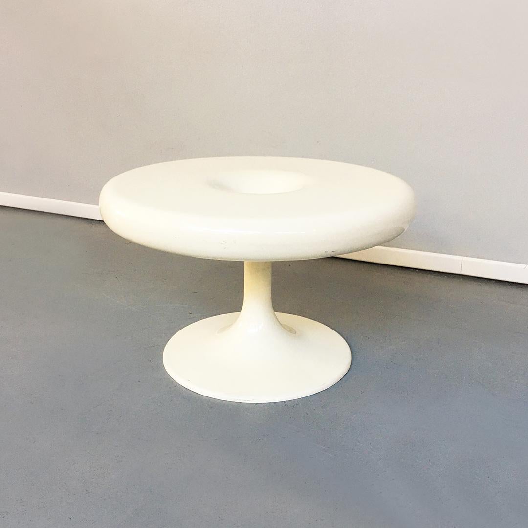 Kantarelli-Couchtisch aus weißem Kunststoff aus der Mitte des Jahrhunderts von Eero Aarnio für Asko, 1965 (Europäisch)