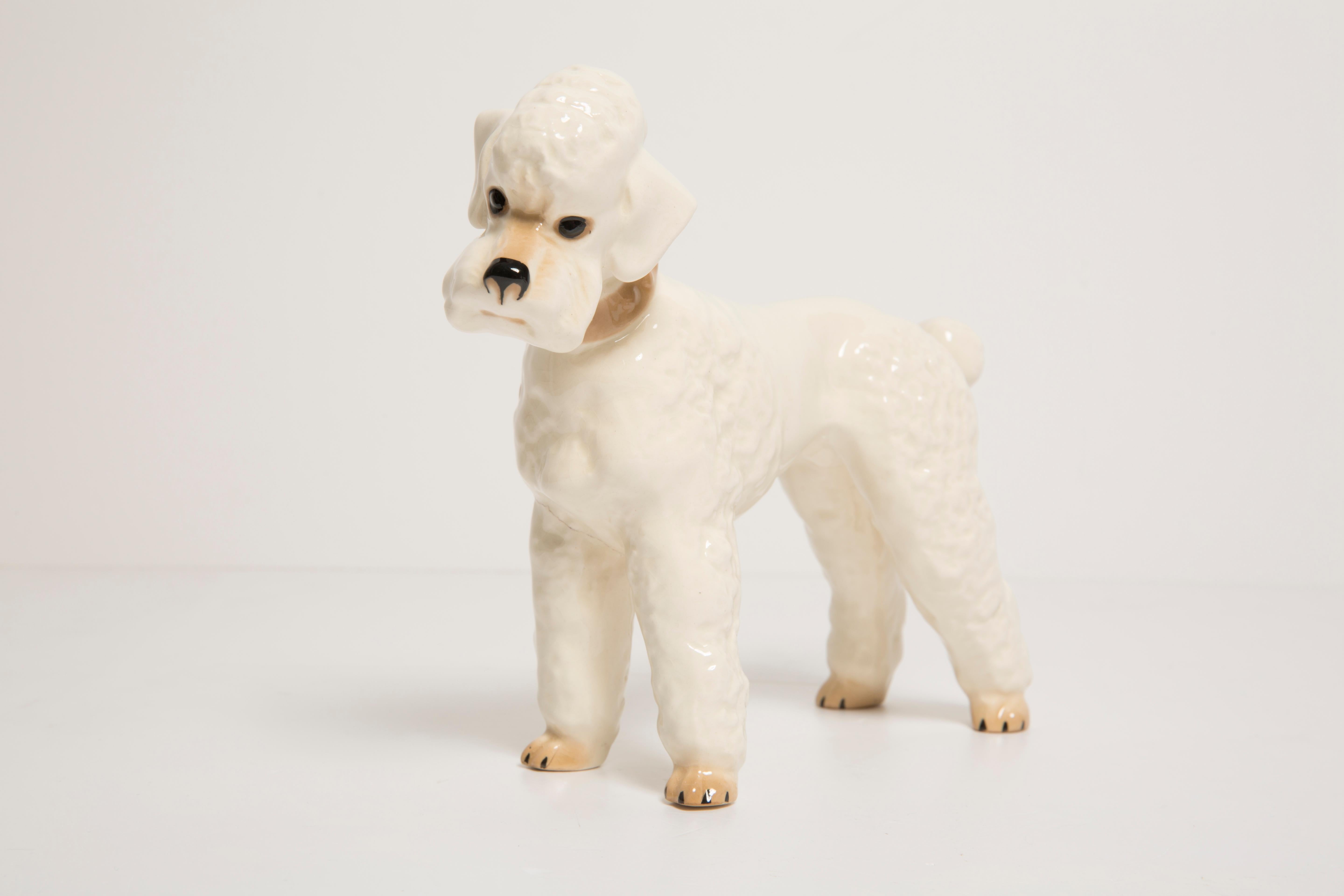 Weiße Pudelhund-Skulptur II aus der Mitte des Jahrhunderts, Italien, 1960er Jahre (Handbemalt) im Angebot