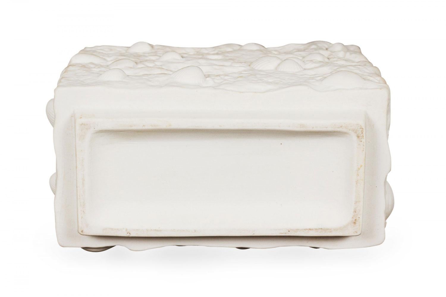 Mid-Century White Porcelain with Embedded Seashells Rectangular Vase In Good Condition For Sale In Queens, NY