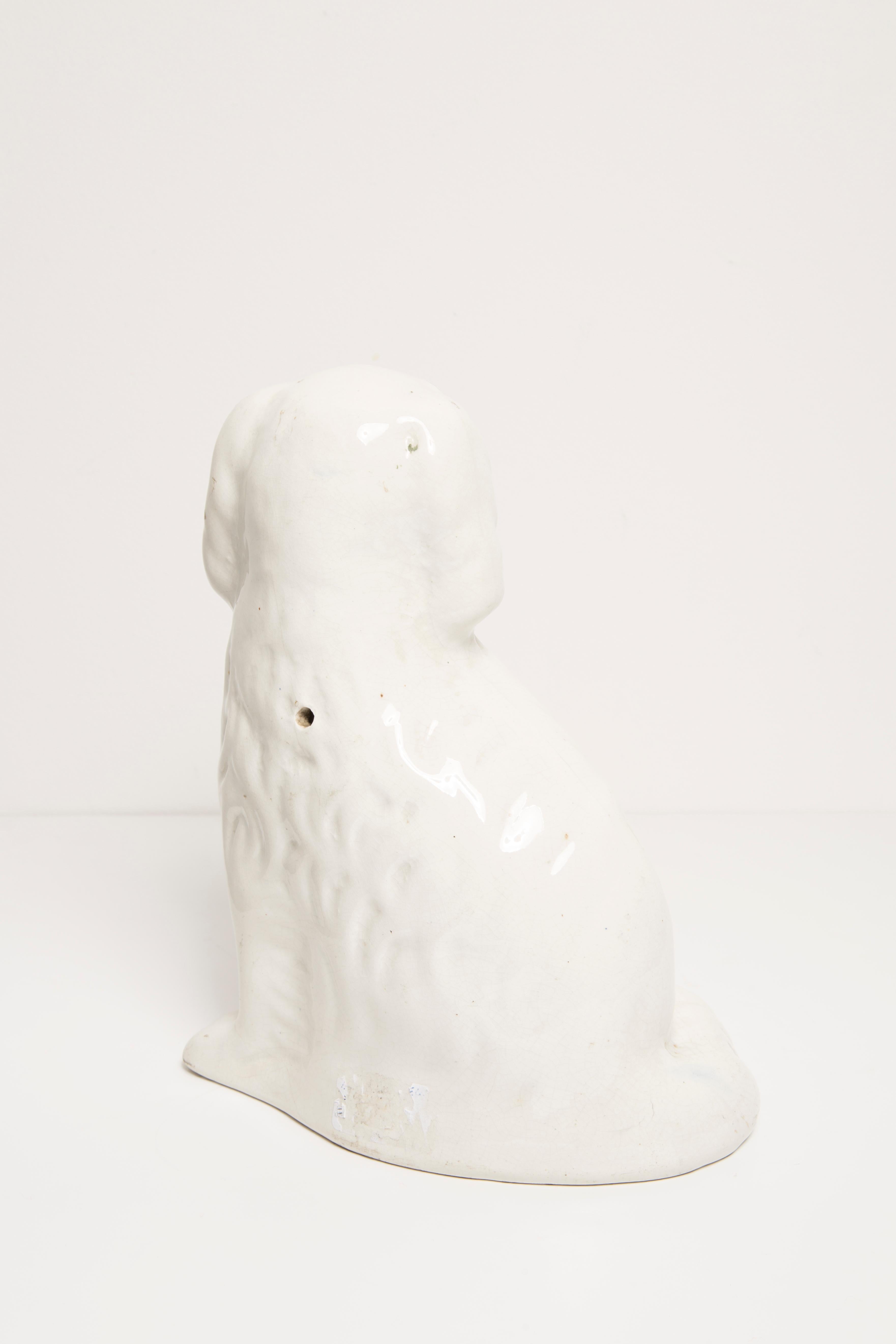 Ceramic Mid Century White Spaniel Dog Sculpture Staffordshire England, 1960s For Sale