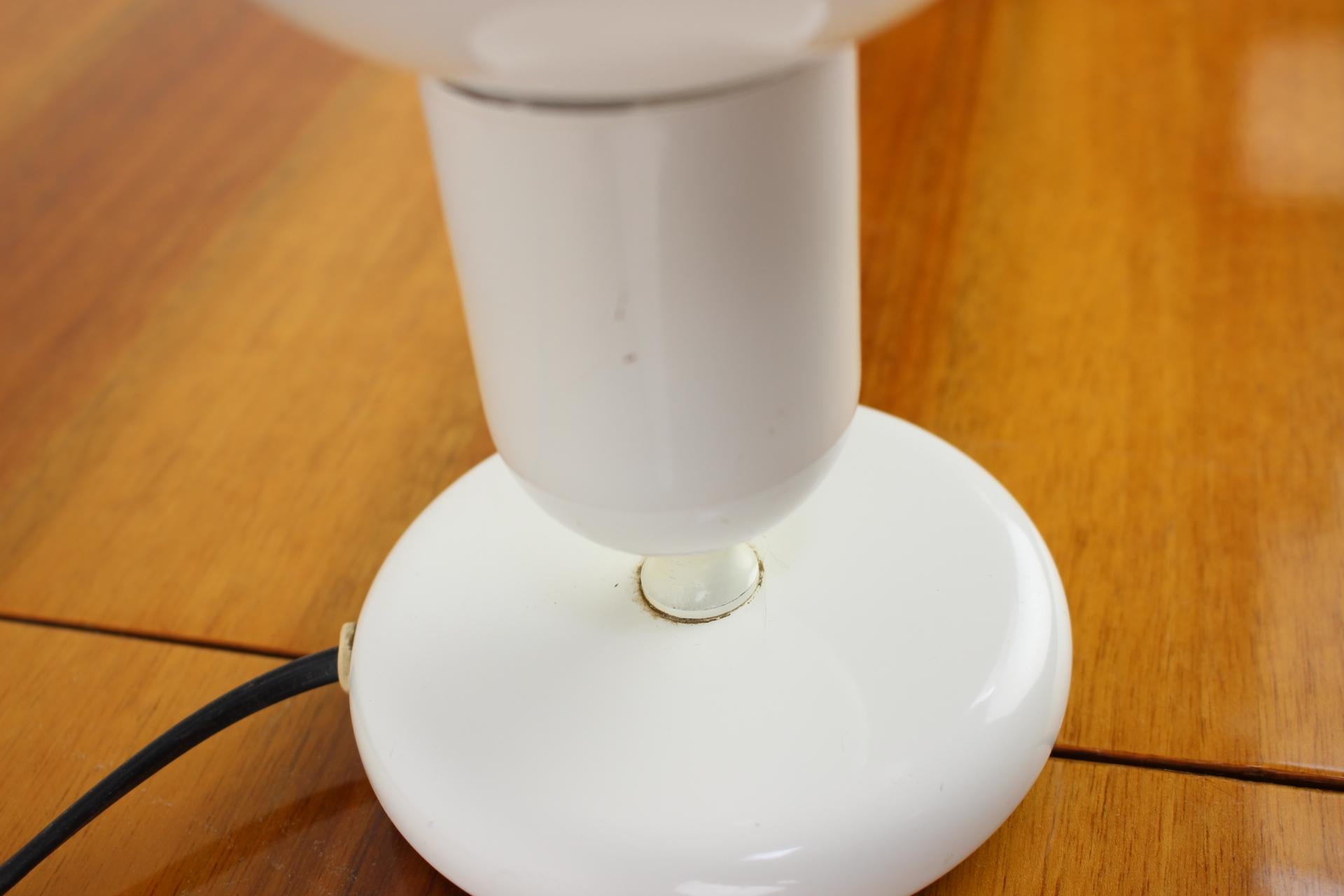 Mid-Century Modern Mid-Century White Table Lamp, 1970's For Sale