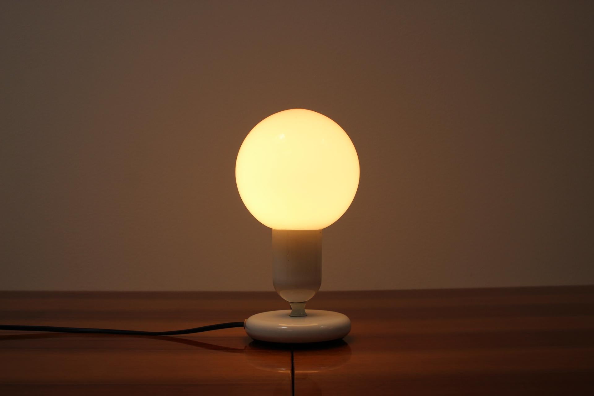 Late 20th Century Mid-Century White Table Lamp, 1970's For Sale