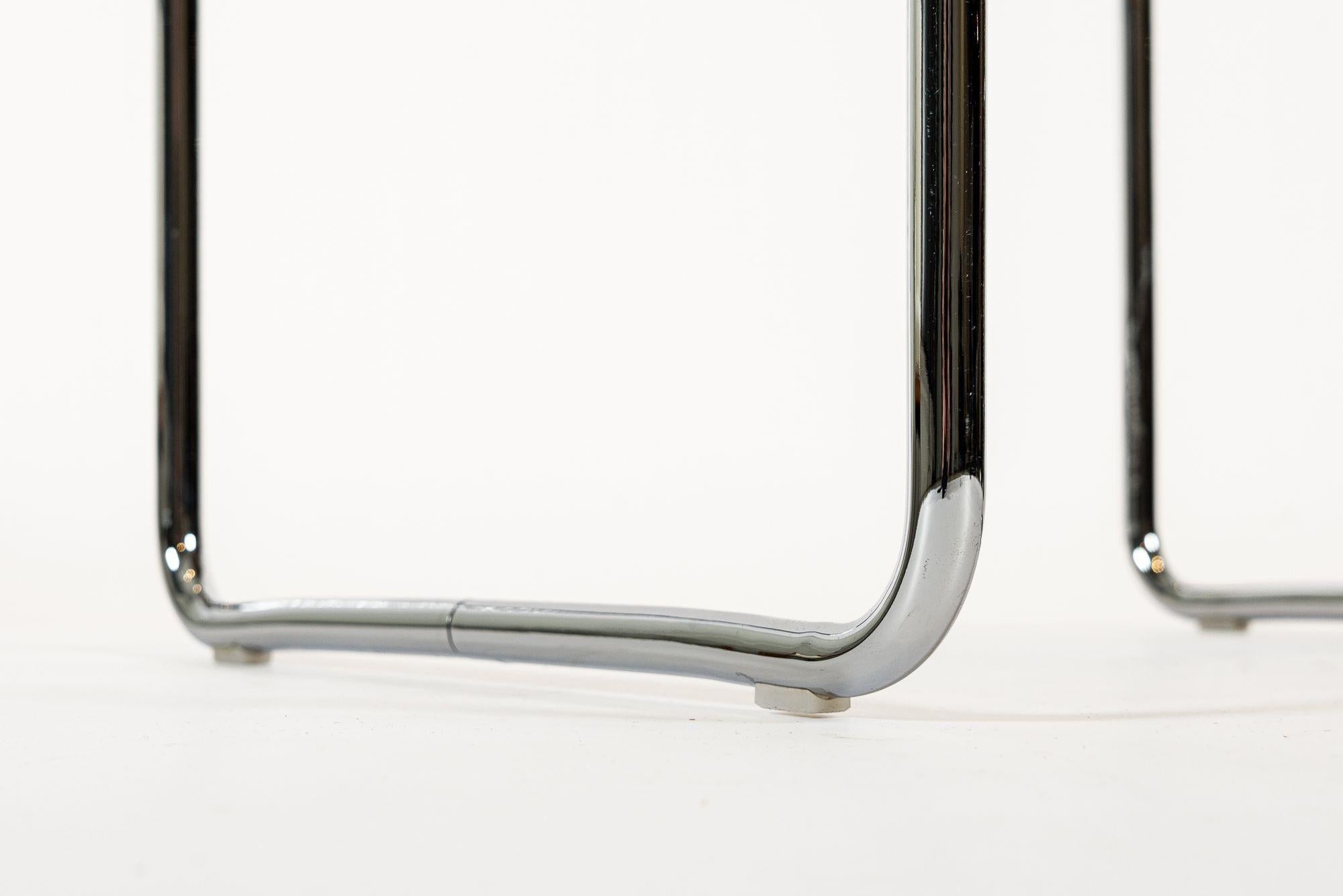 Mid Century White Tubular Steel Laccio Side Table by Marcel Breuer for Knoll 2