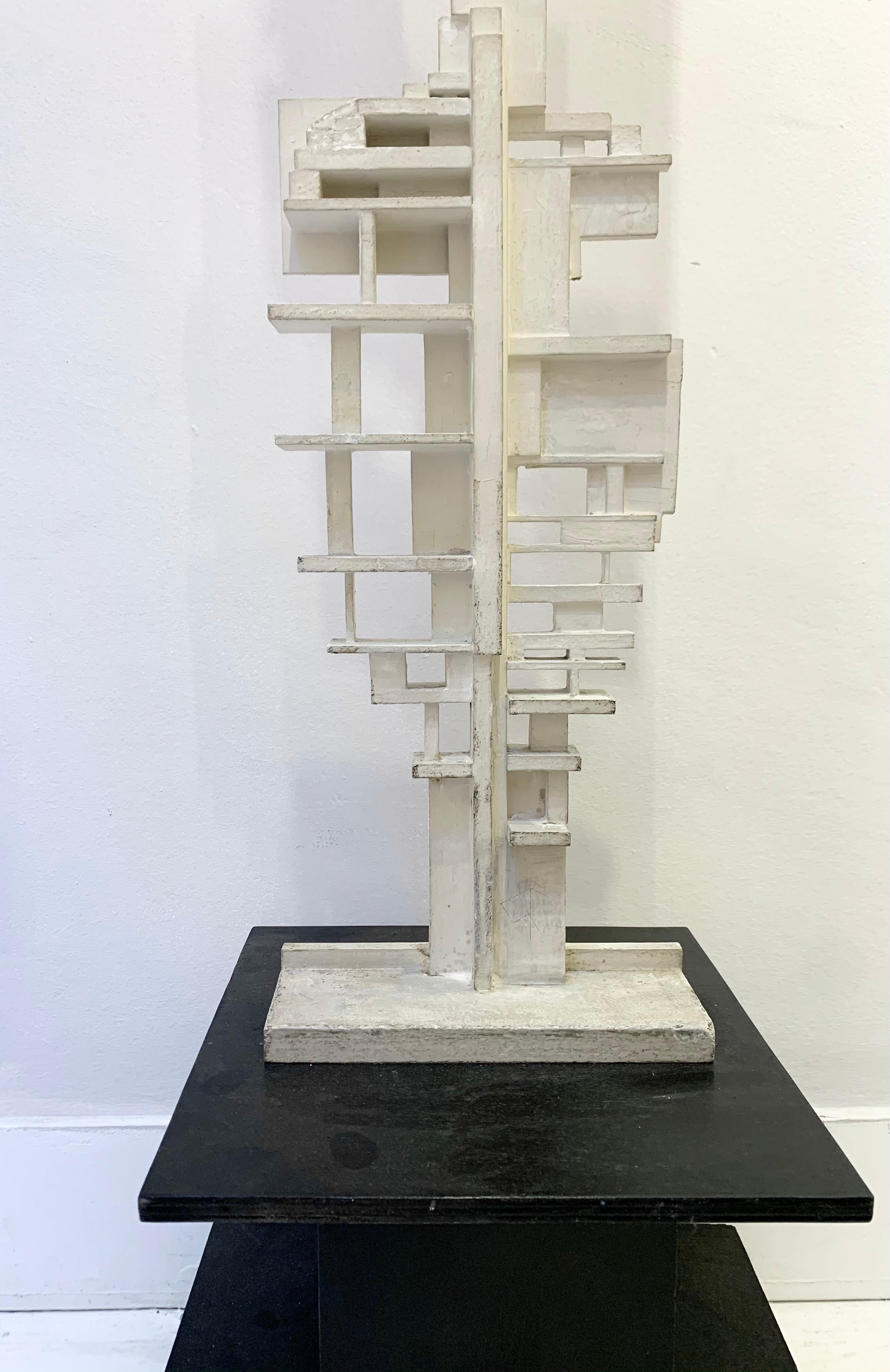 Mid-Century White Wood TOTEM Sculpture by André Pailler, France 1970s In Good Condition For Sale In Brussels, BE