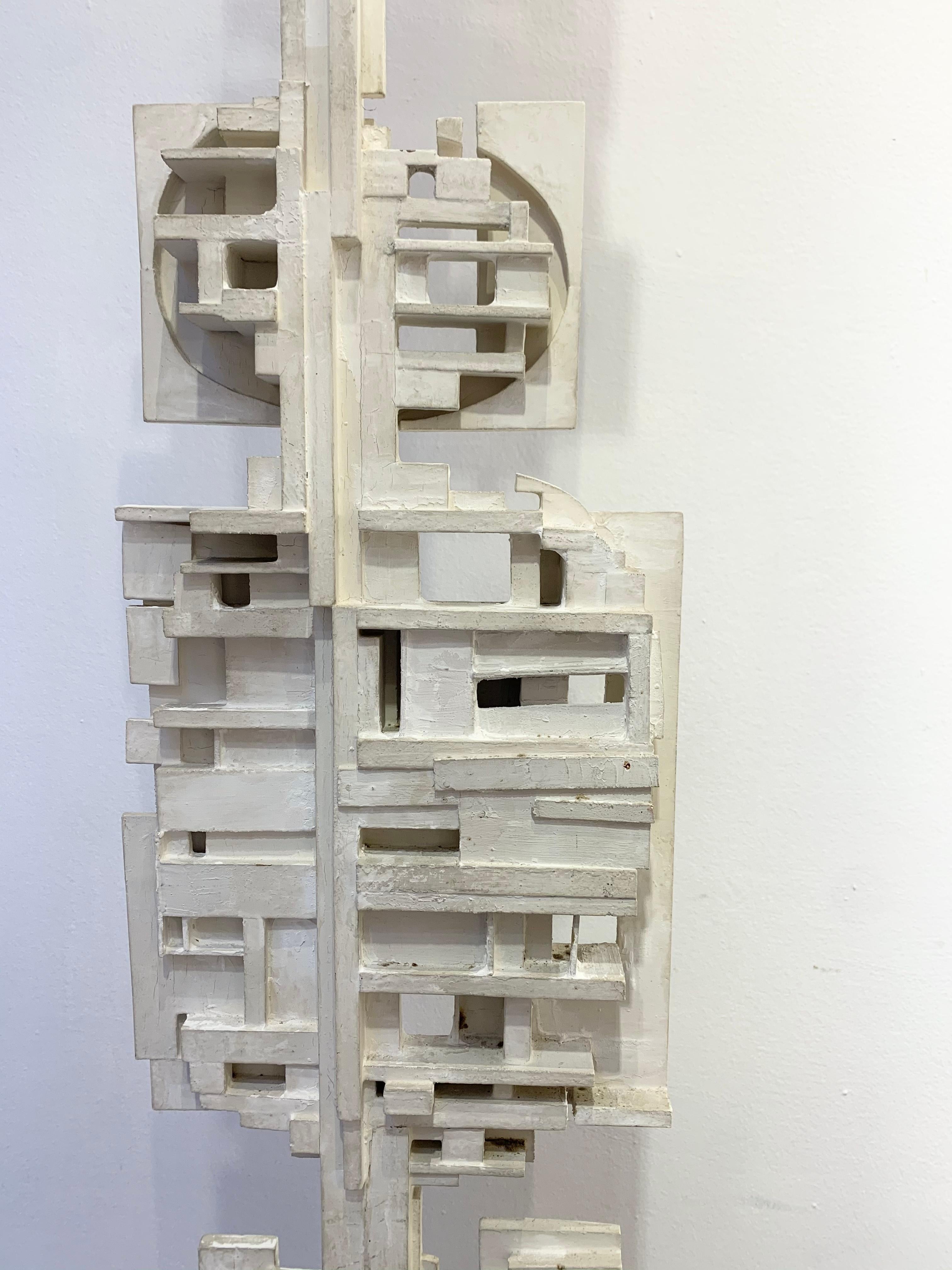 Late 20th Century Mid-Century White Wood TOTEM Sculpture by André Pailler, France 1970s For Sale