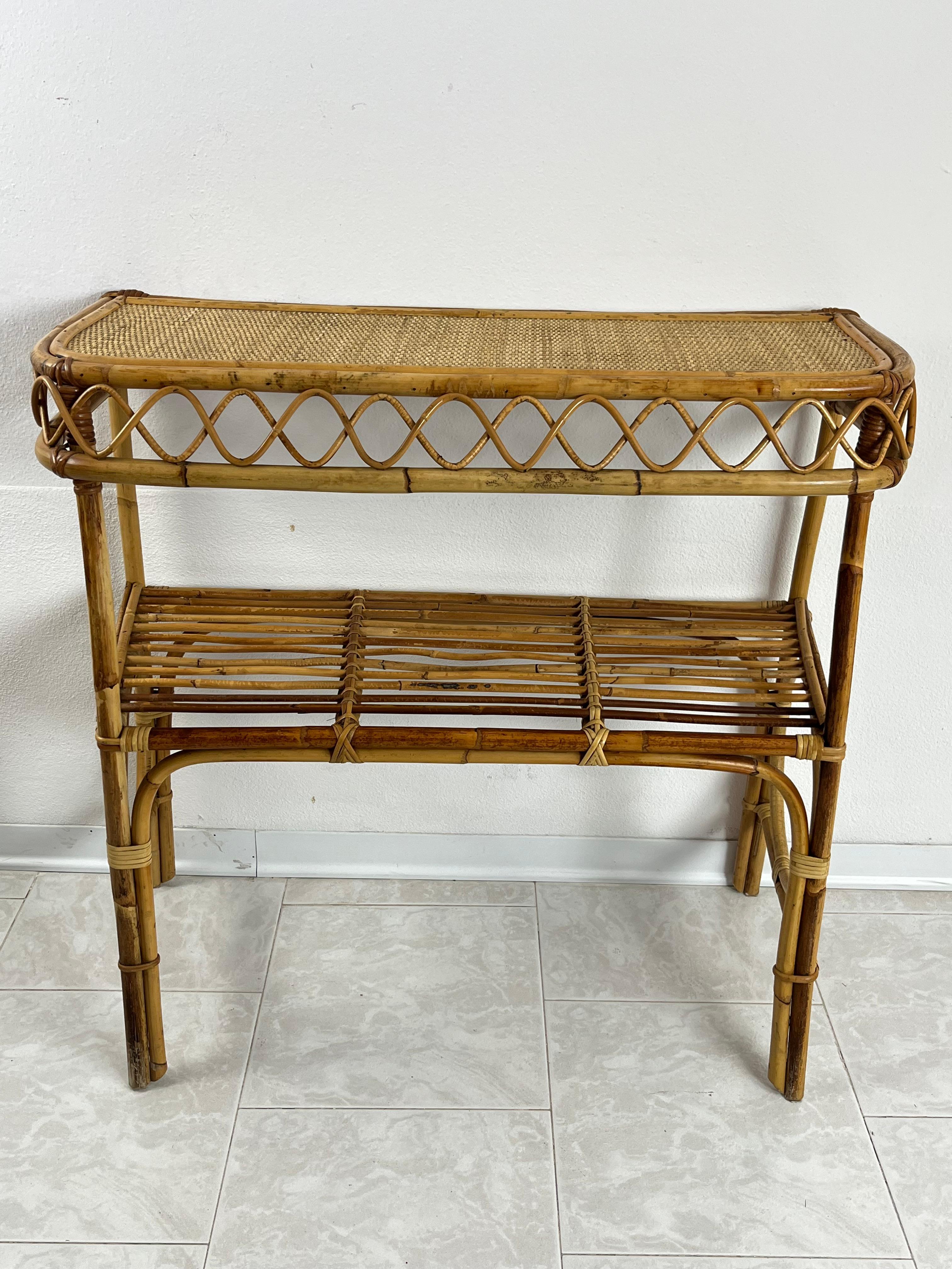 Mid-Century wicker and bamboo console attributed to Franco Albini, 1960s
Complete and in good condition. Imperceptible signs of
time.