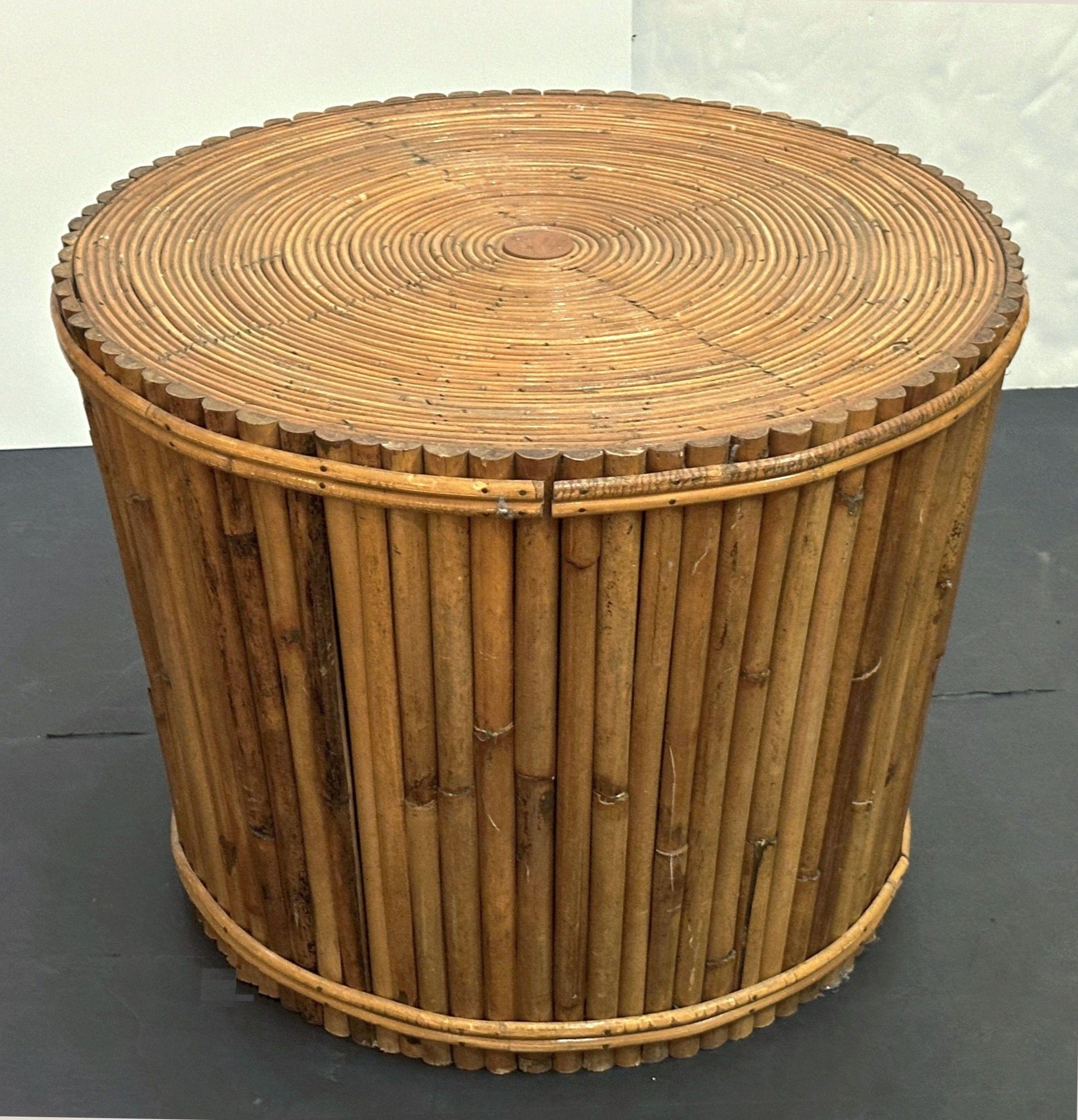 A handsome vintage Italian mid-century round table or bench, featuring a design of woven wicker rattan and bamboo over a wood frame.


 