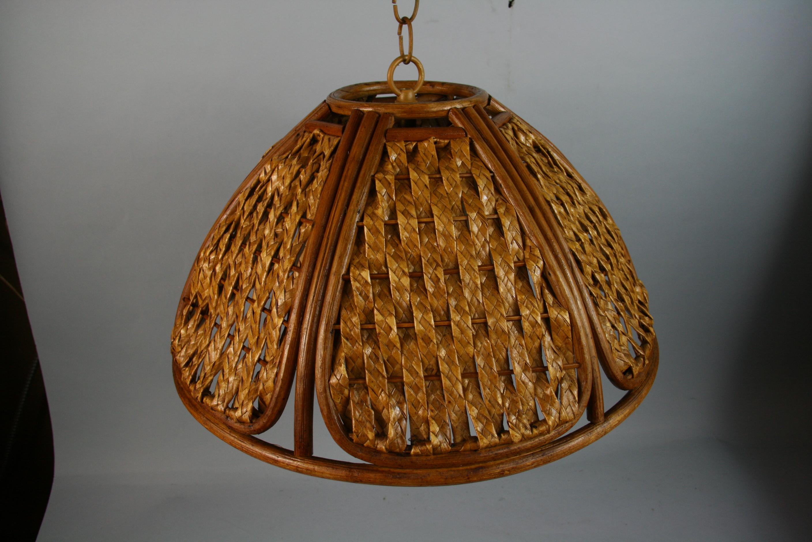 Spanish Mid Century Wicker and Rattan Pendant In Good Condition For Sale In Douglas Manor, NY