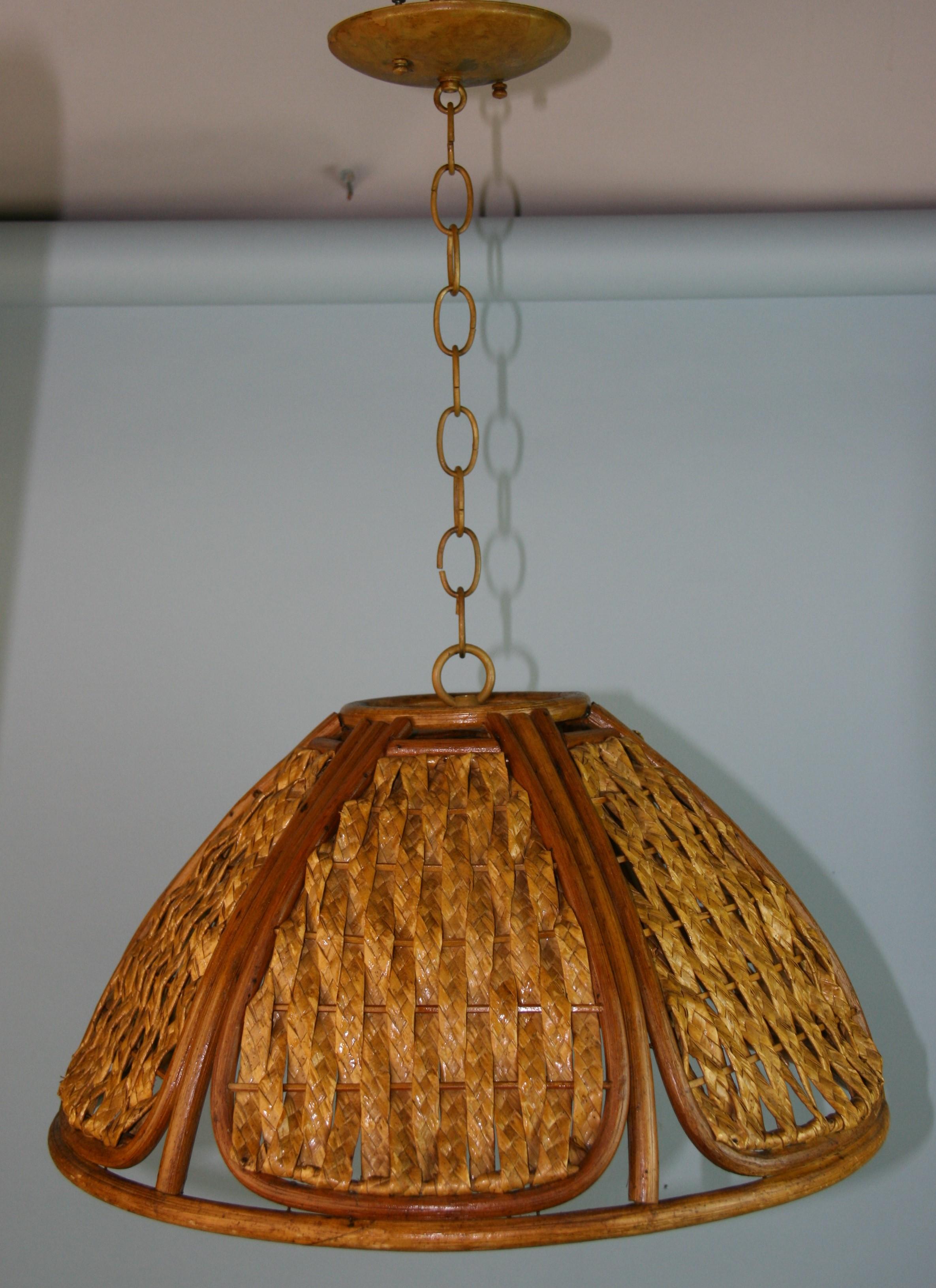 Spanish Mid Century Wicker and Rattan Pendant For Sale 1