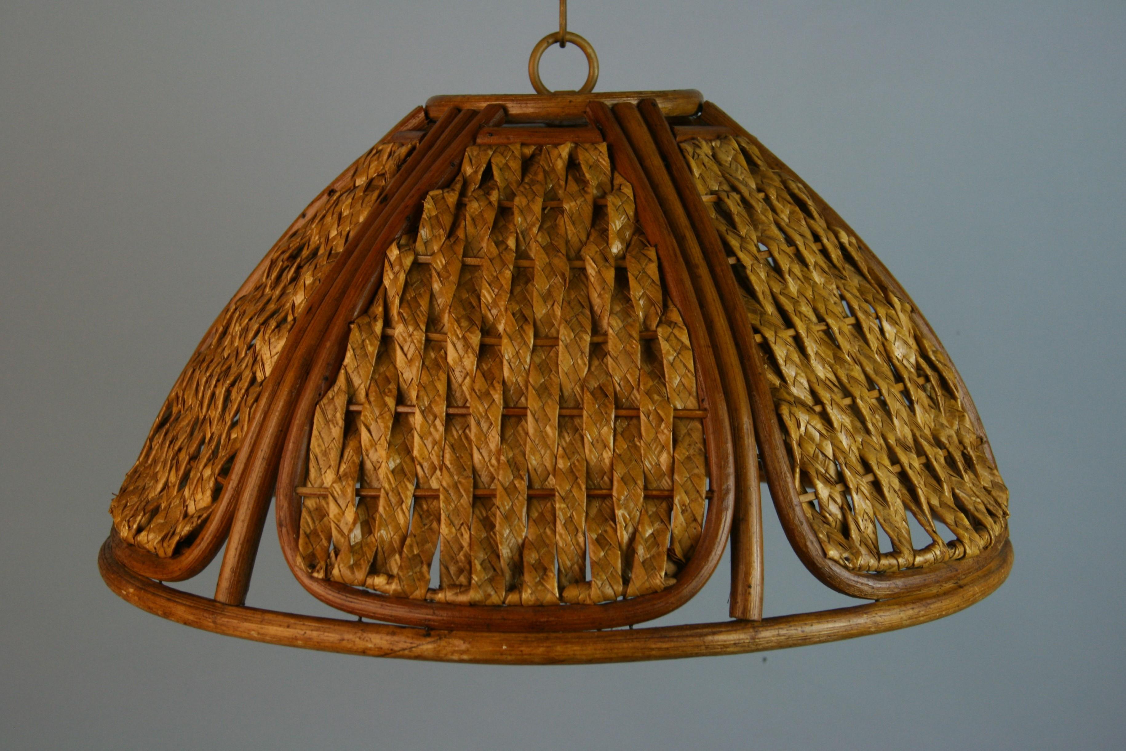 Spanish Mid Century Wicker and Rattan Pendant For Sale 2