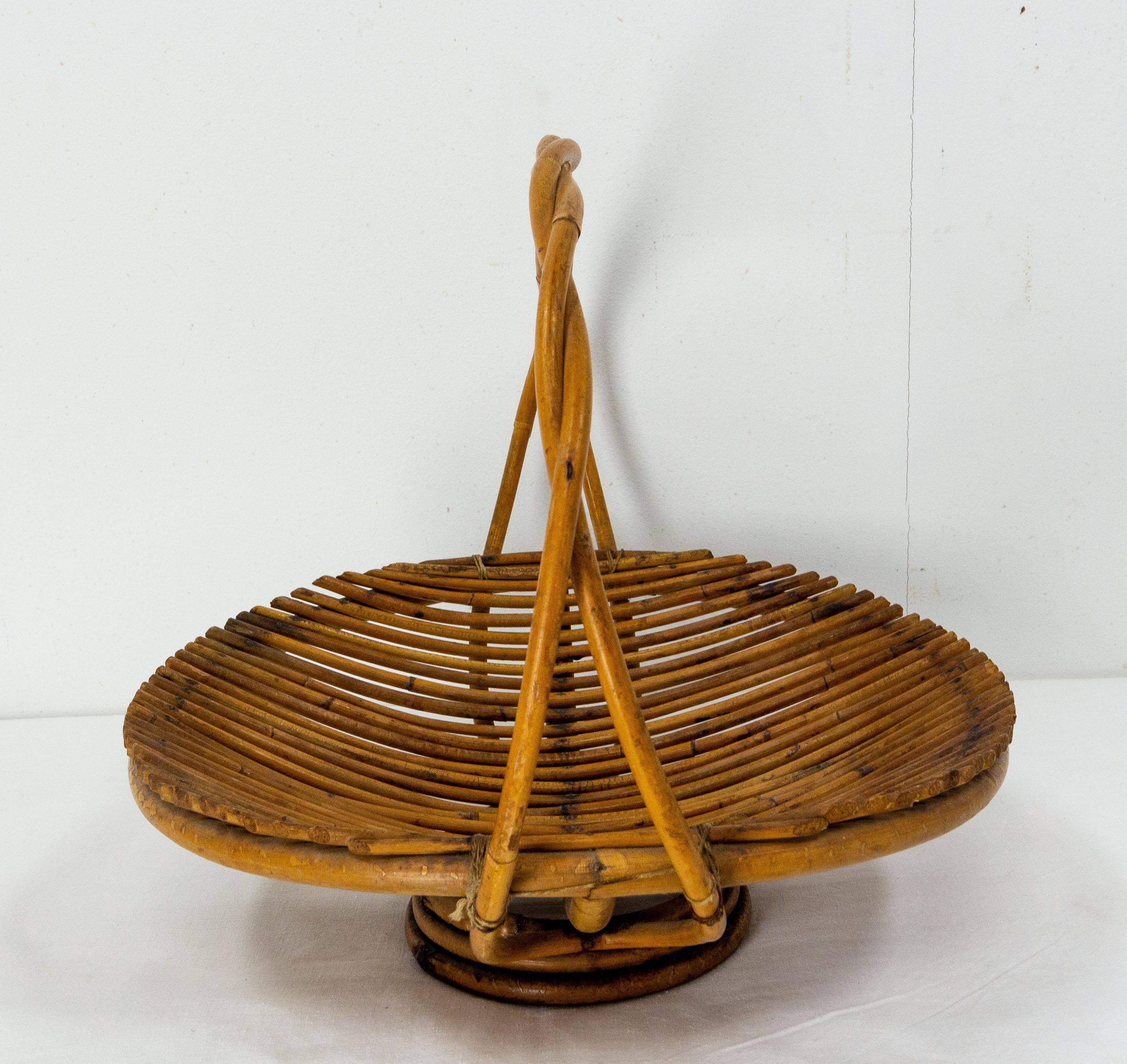 French Mid-Century Wicker Basket Centerpiece Fruit Cup, France For Sale