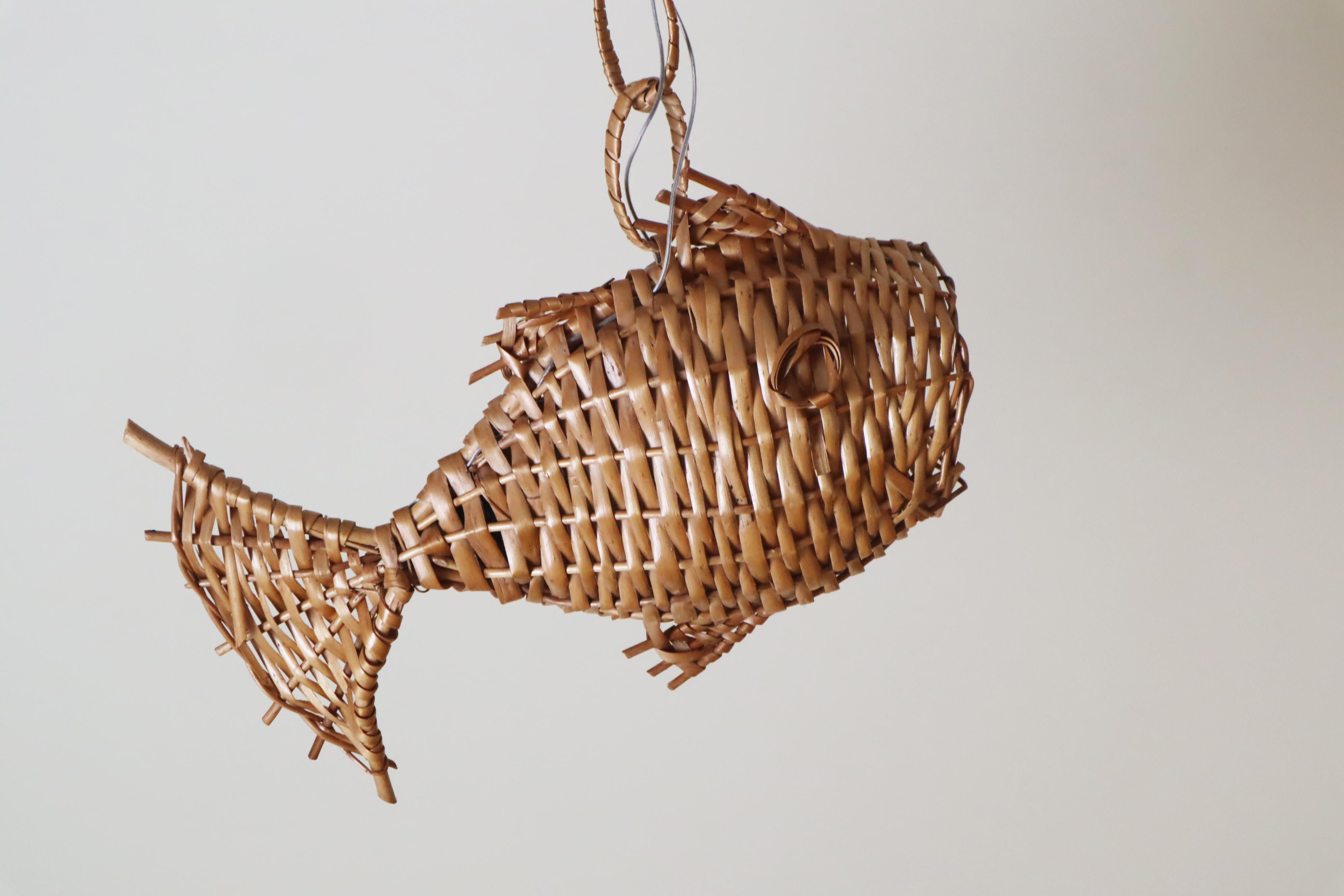 Lampe d'éclairage Fisch en osier du milieu du siècle, France, années 1960 Bon état - En vente à Hannover, DE