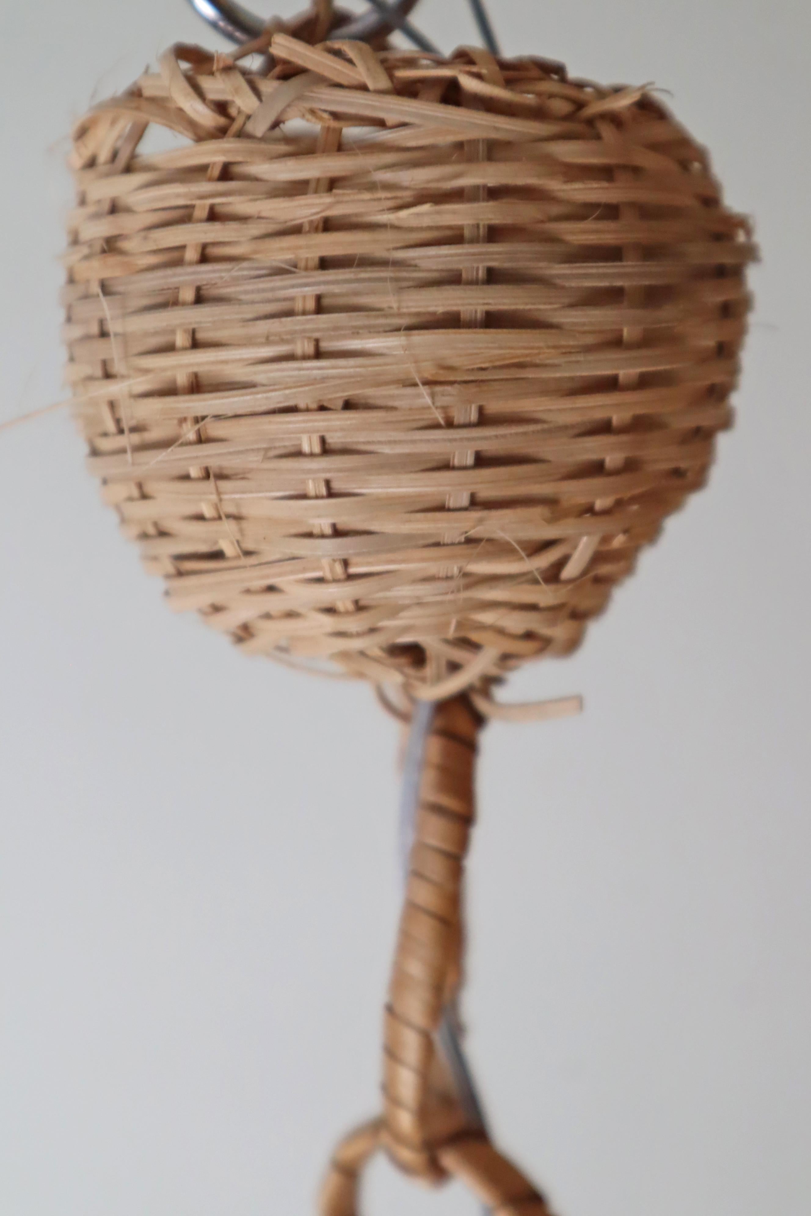 Lampe d'éclairage Fisch en osier du milieu du siècle, France, années 1960 en vente 1
