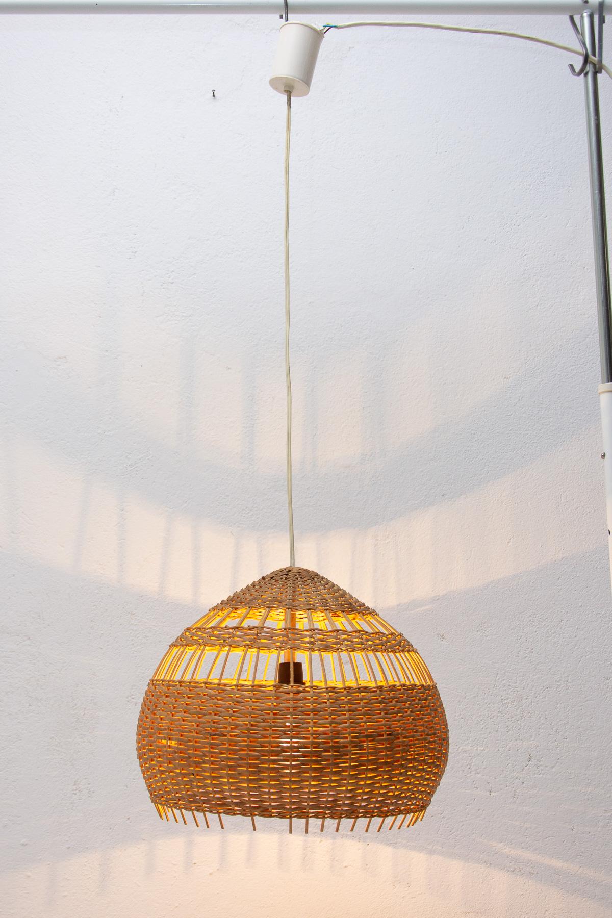 Mid-Century Wicker Hanging Chandelier by ULUV, 1960's For Sale 7