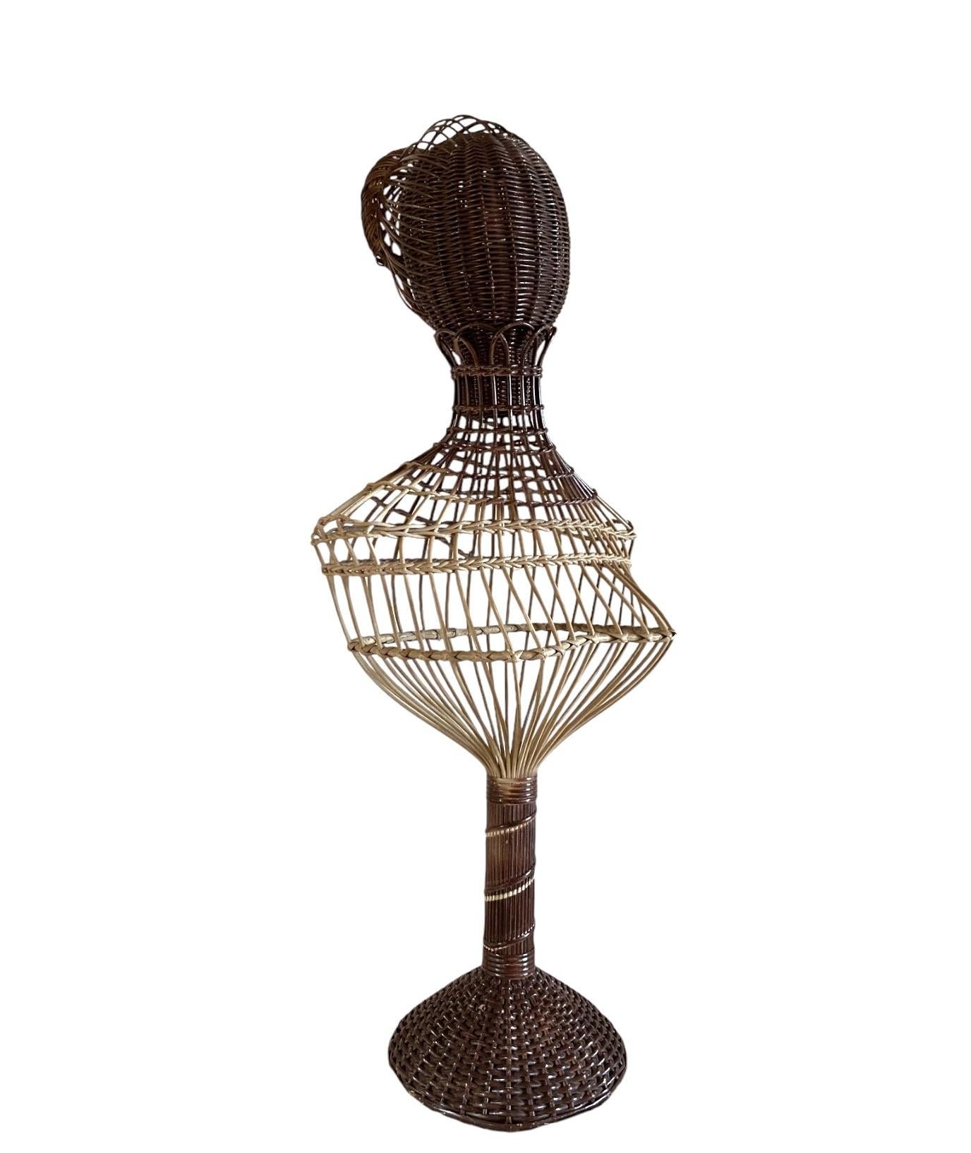 Maniquí de mimbre de mediados de siglo, Posa Italia años 50 en venta 11