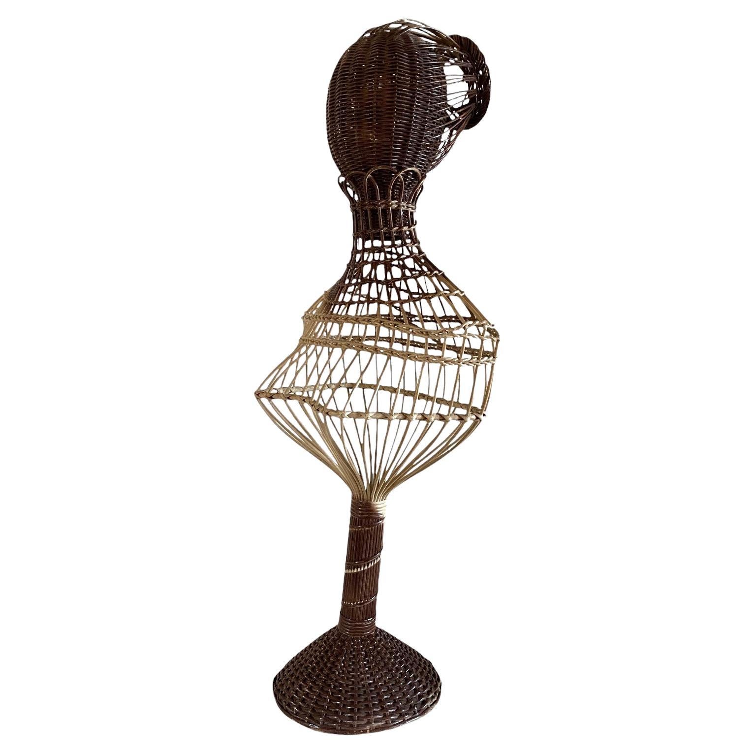 Maniquí de mimbre de mediados de siglo, Posa Italia años 50 en venta