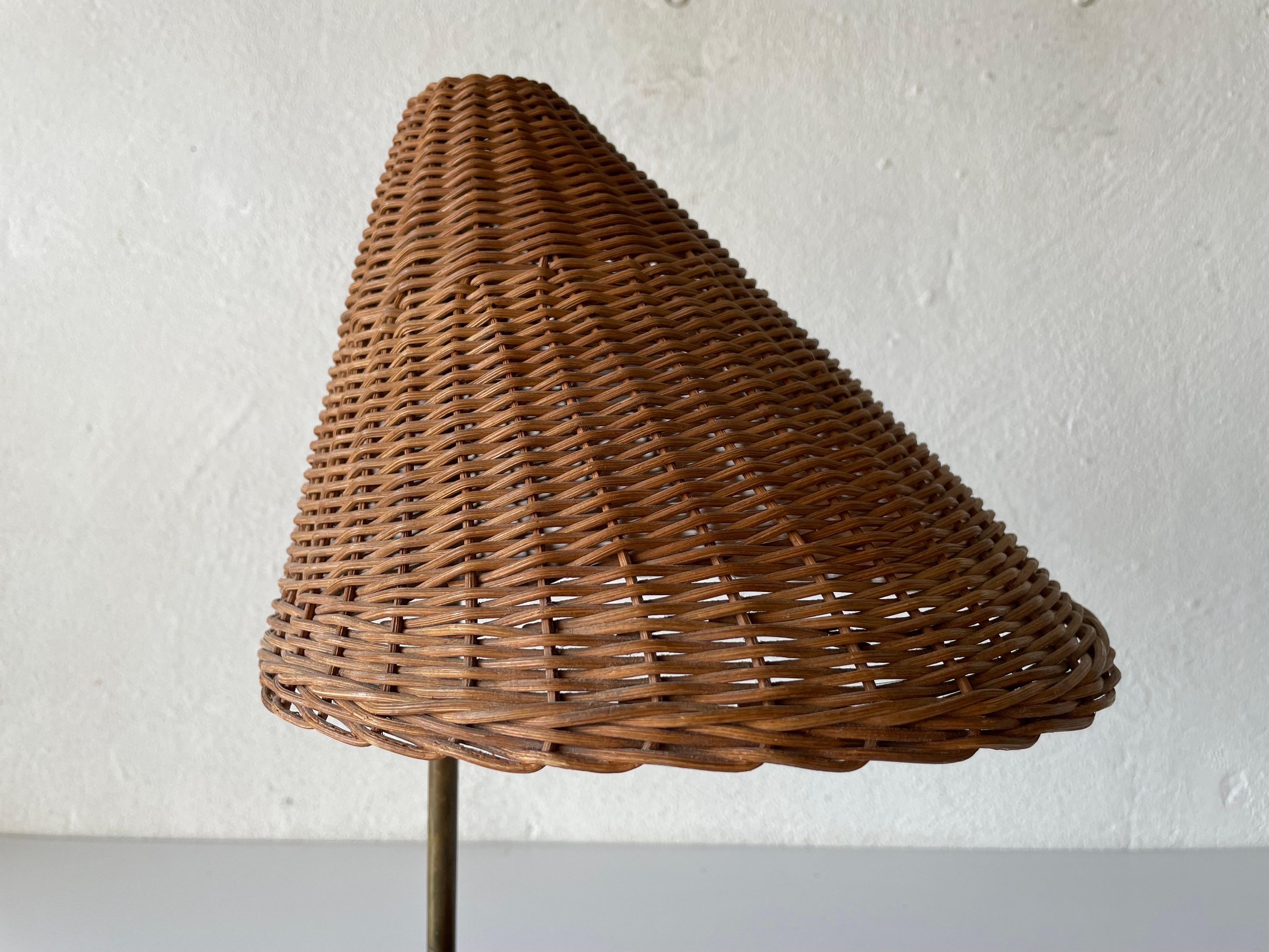 Mid-century Wicker & Wood Desk Lamp, 1950s, Italy In Good Condition For Sale In Hagenbach, DE