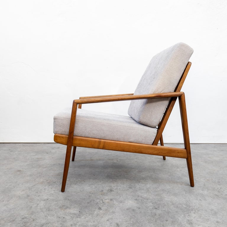 Mid Century Wilhelm Knoll armchair for Knoll Antimott For Sale at 1stDibs