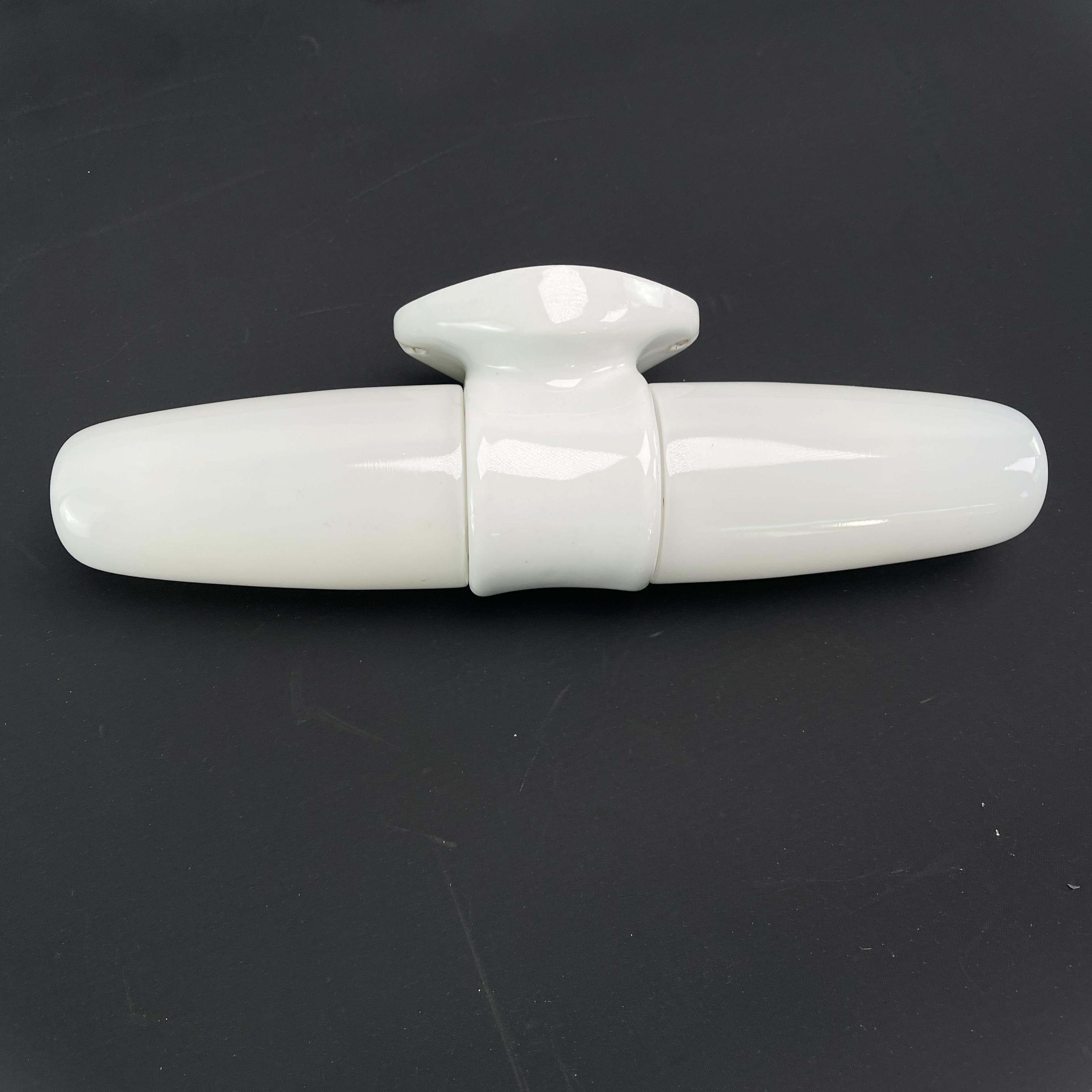 MID CENTURY Wilhelm Wagenfeld double lamp by Lindner 1950s

The wall light is an original designer classic from the 1950s. The mirror lamp was designed by Wilhelm Wagenfeld for Lindner GmbH. The wall lamp provides a pleasant light.

The cleaned item