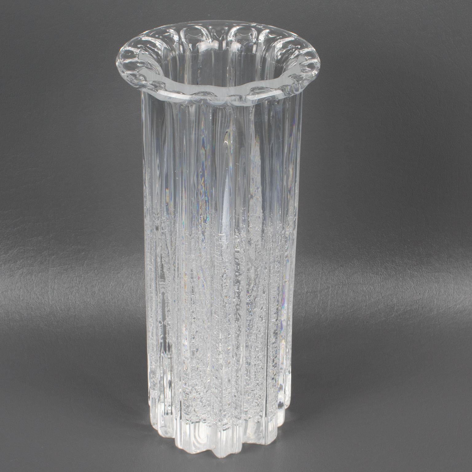 Norwegian Mid-Century Willy Johansson Art Glass Vase for Hadeland Norway For Sale