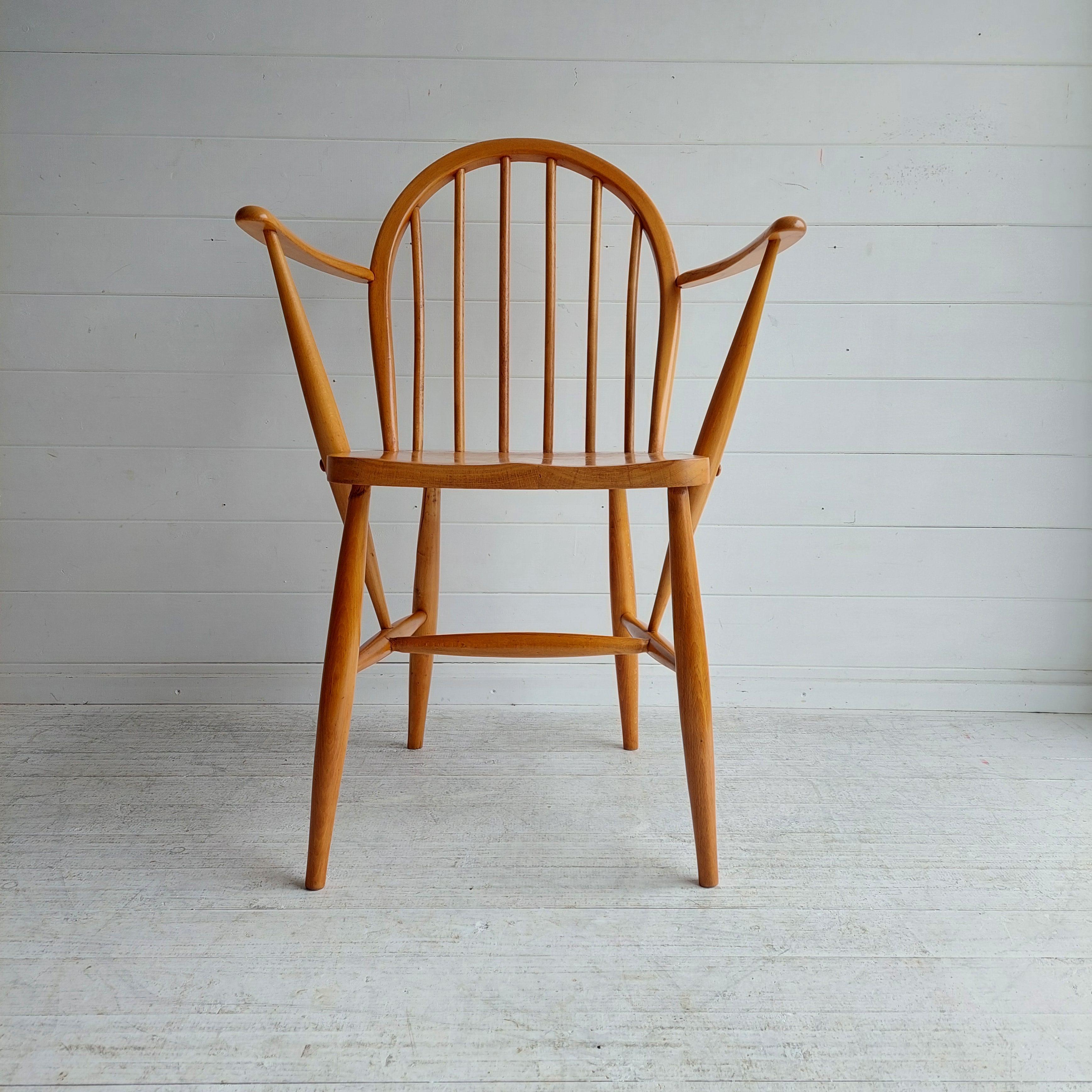 Windsor Ercol Chair CC41 290, Model F182.

A rare very early Ercol Windsor chair, featuring the original quality stamp.
This early design is more utilitarian than the later Ercol Windsor models which have a softer, more refined design – it’s