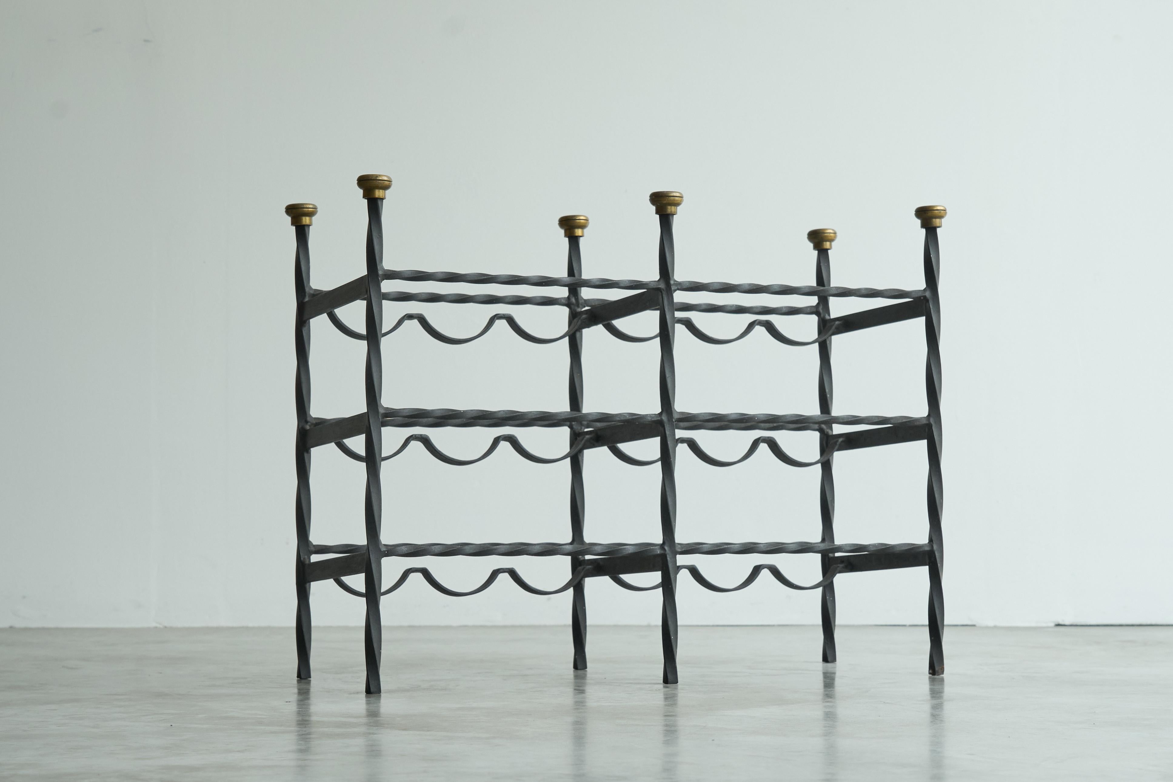 Europeo Mid Century Wine Rack in Wrought Iron Brass 1960s in vendita