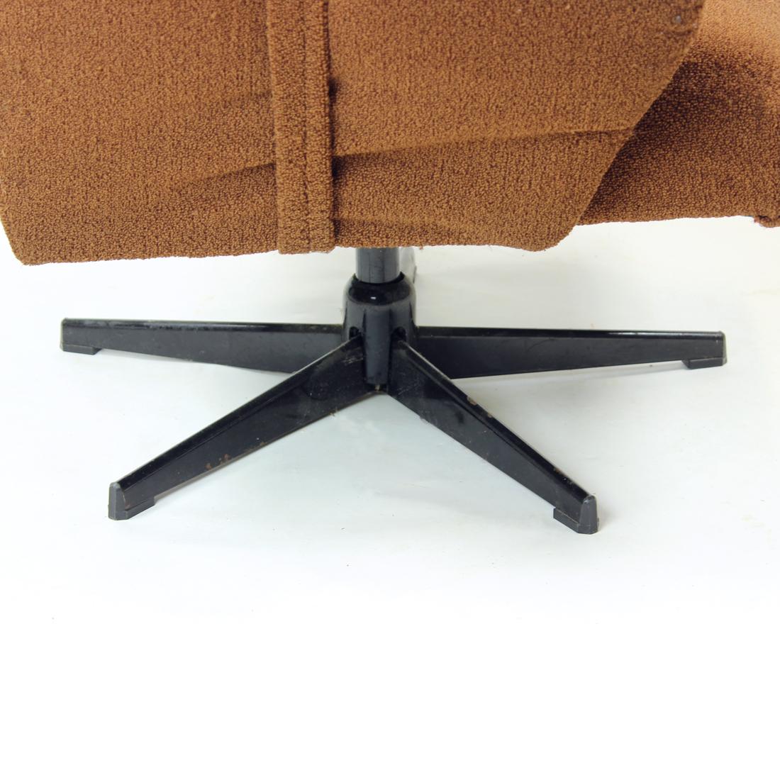 Midcentury Wing Swivel Chair in Brown Fabric, Czechoslovakia, 1960s 3