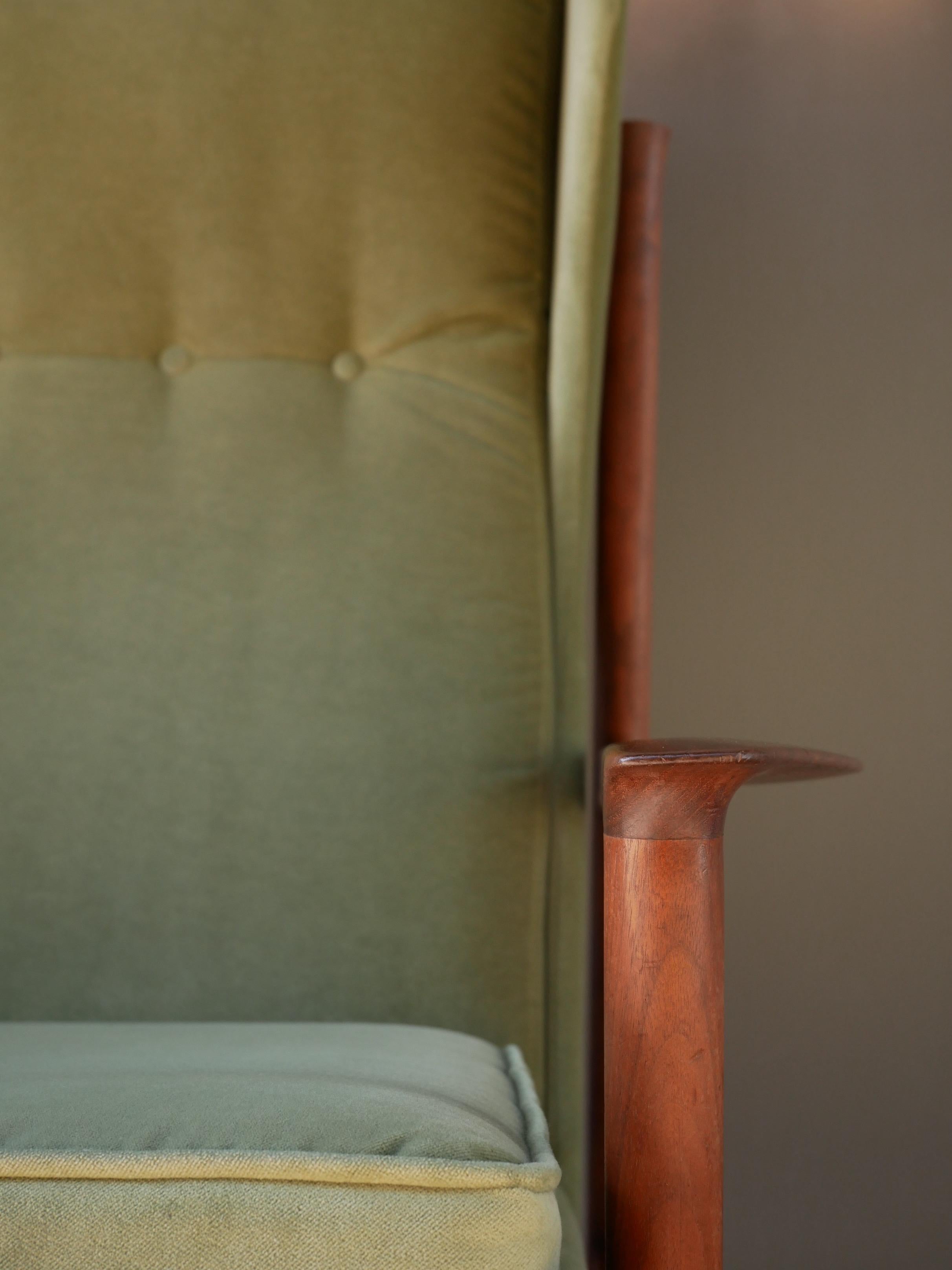 Mid-Century Wingback Armchair by Ib Kofod Larsen en venta 5