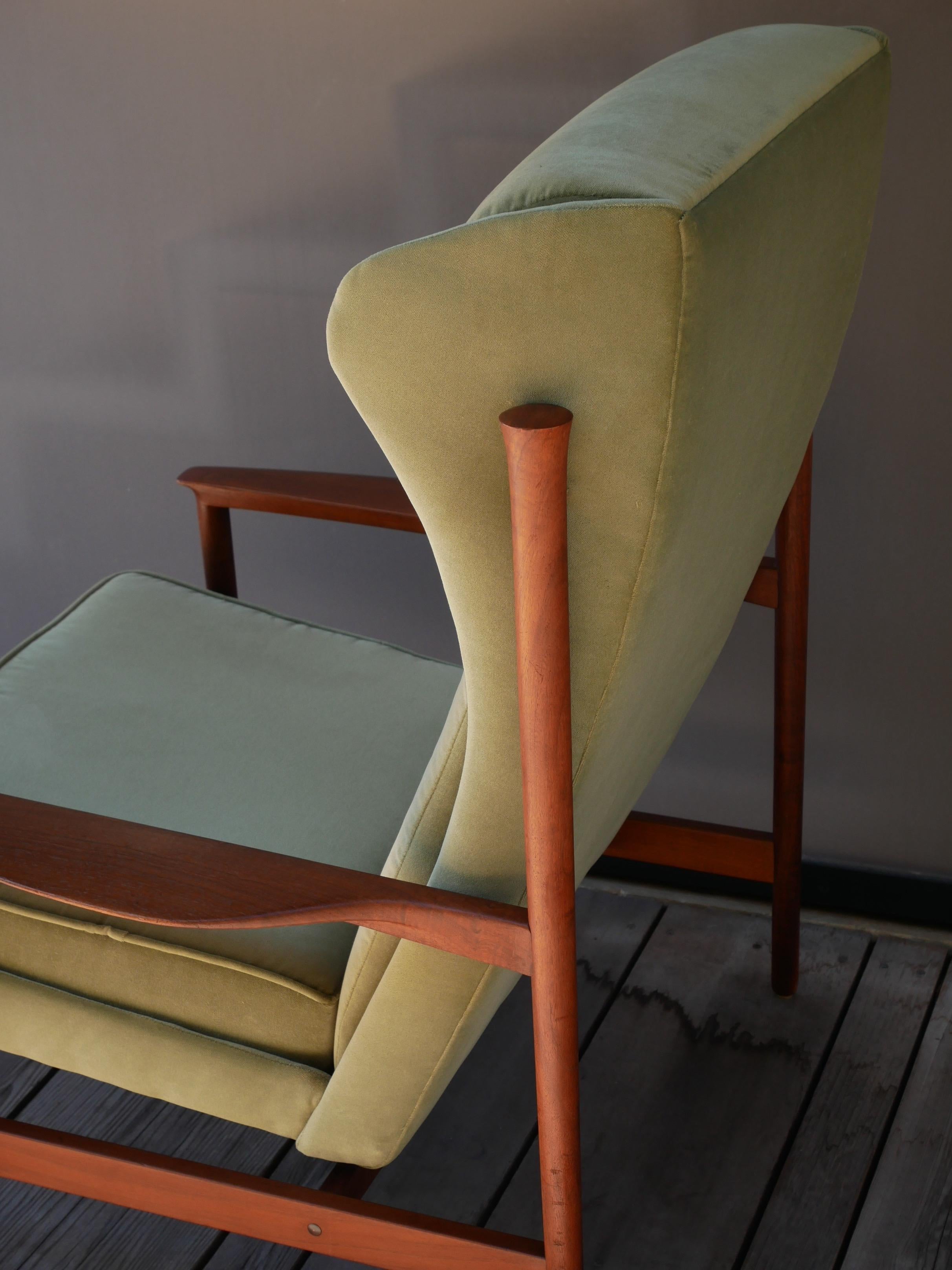Mid-Century Wingback Armchair by Ib Kofod Larsen en venta 8