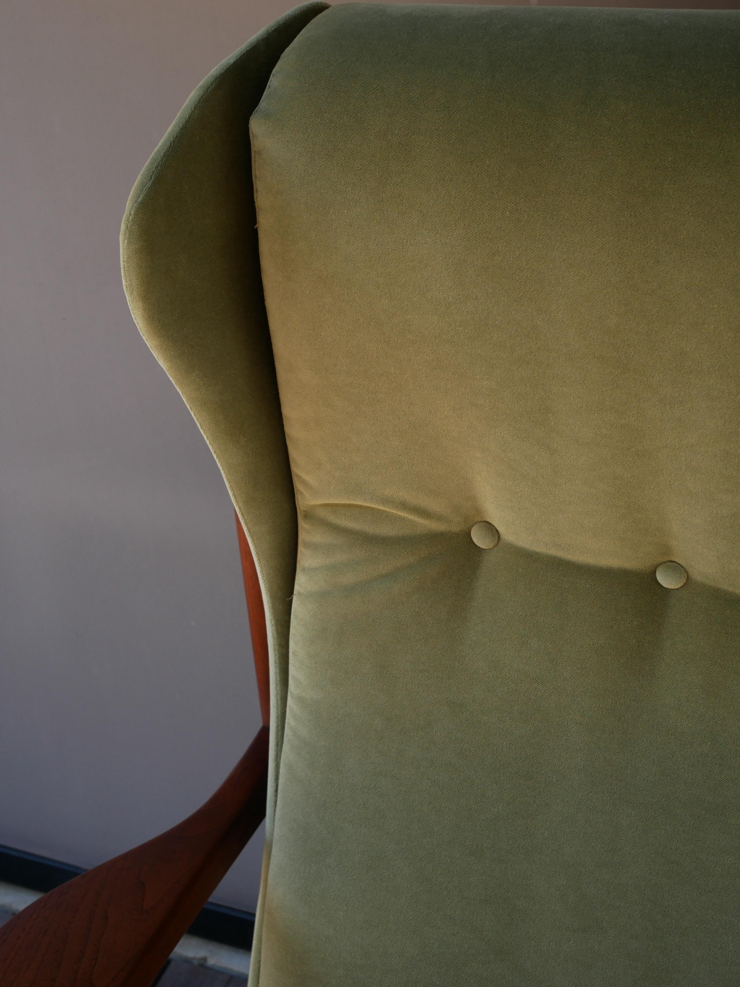 Mid-Century Wingback Armchair by Ib Kofod Larsen en venta 2