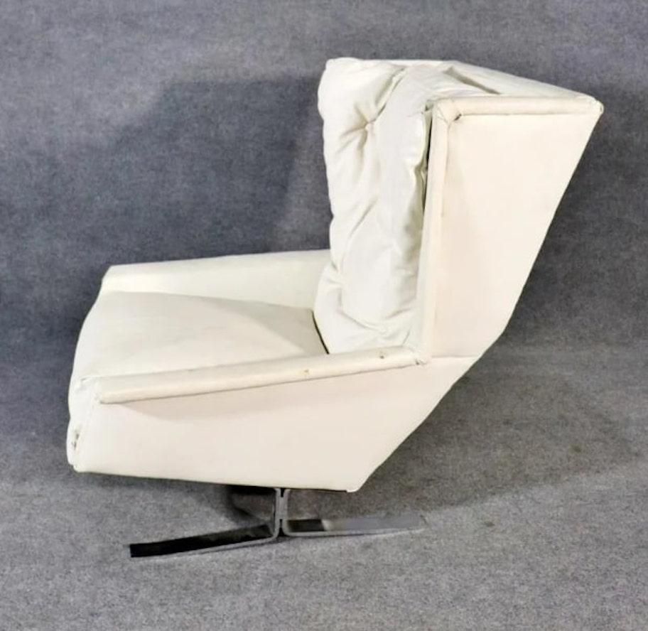 Mid-Century Modern Mid-Century Wingback Chair For Sale