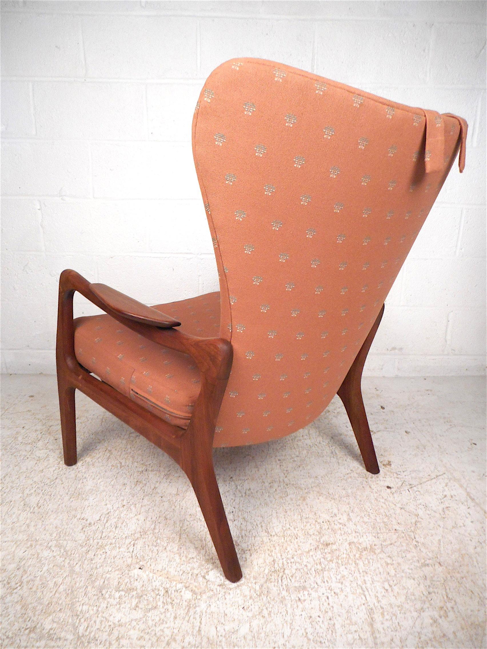 Mid-Century Modern Midcentury Wingback Lounge Chair by Adrian Pearsall