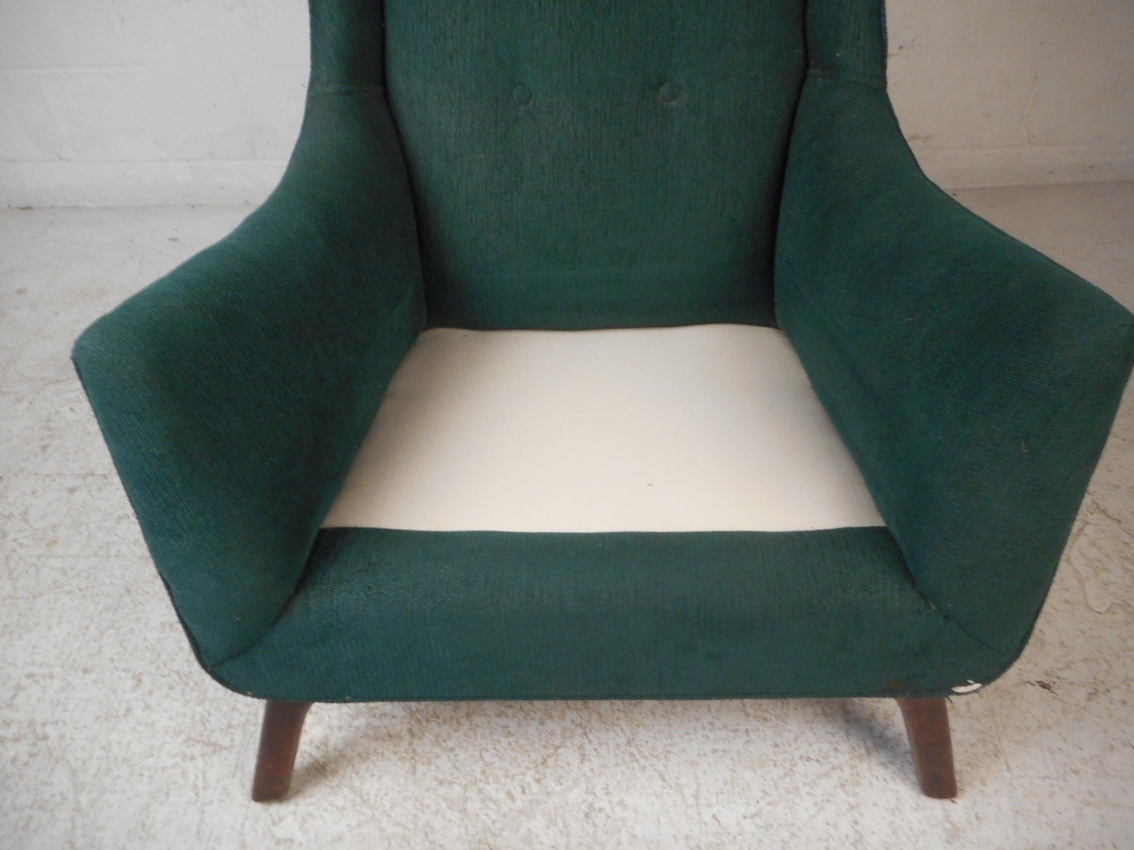 Midcentury Wingback Lounge Chair 2
