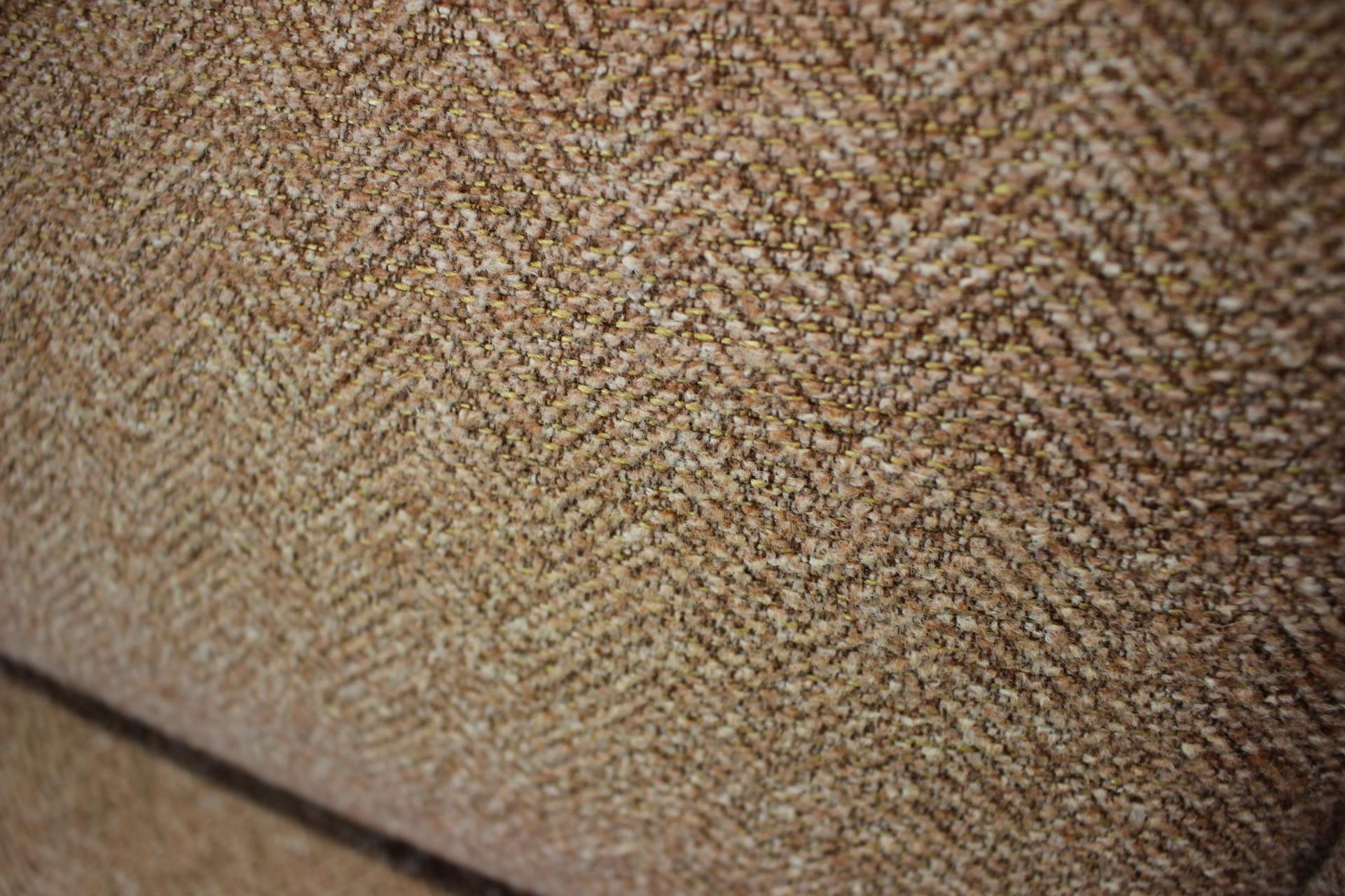 Chaise longue à dossier en tissu rose, Tchécoslovaquie, années 1970 Bon état - En vente à Praha, CZ