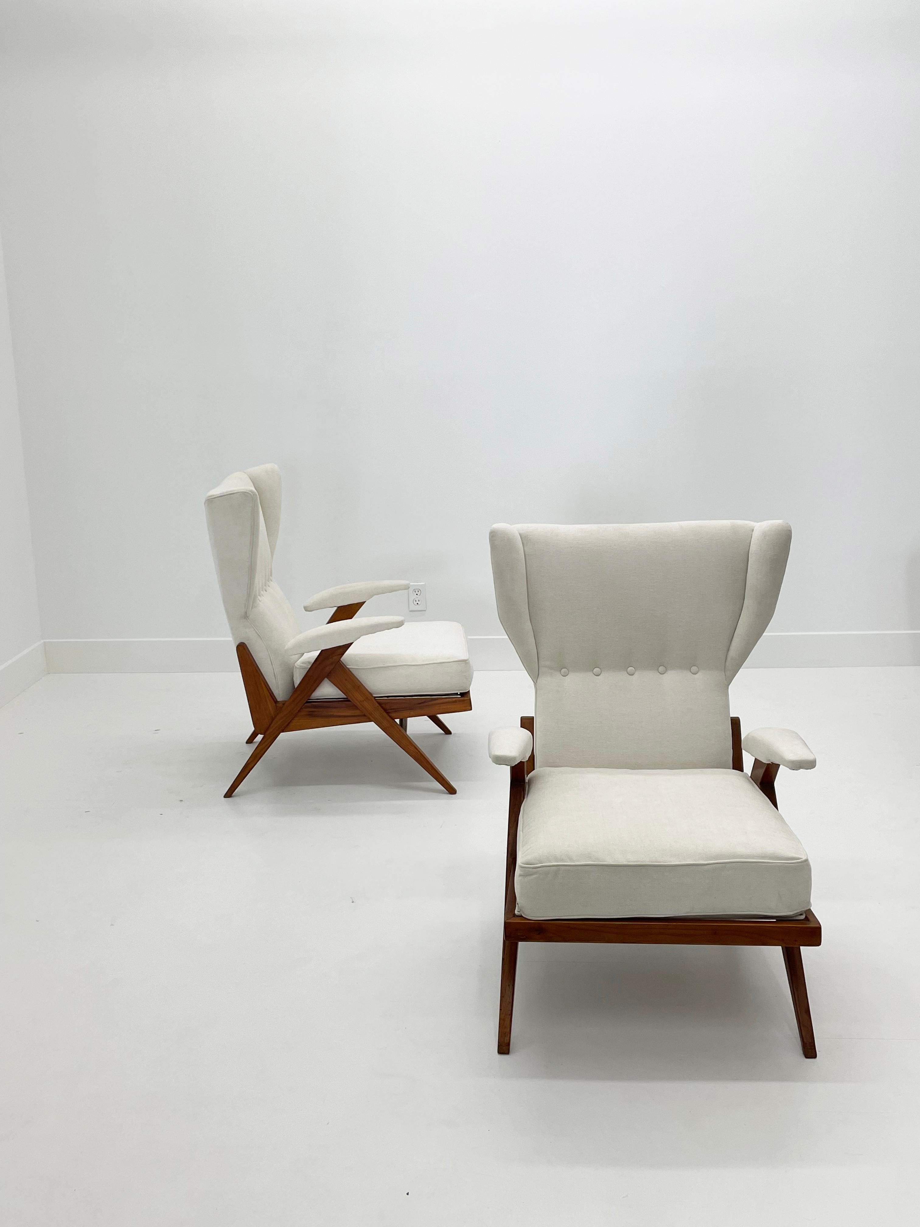 20th Century Mid-century Wingback Recliner Lounge Chairs, Renzo Franchi, 1950's, Italy  For Sale