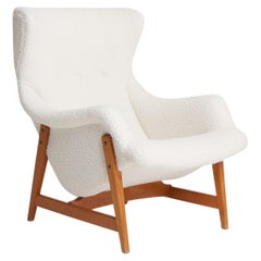 Mid-Century Wingchair