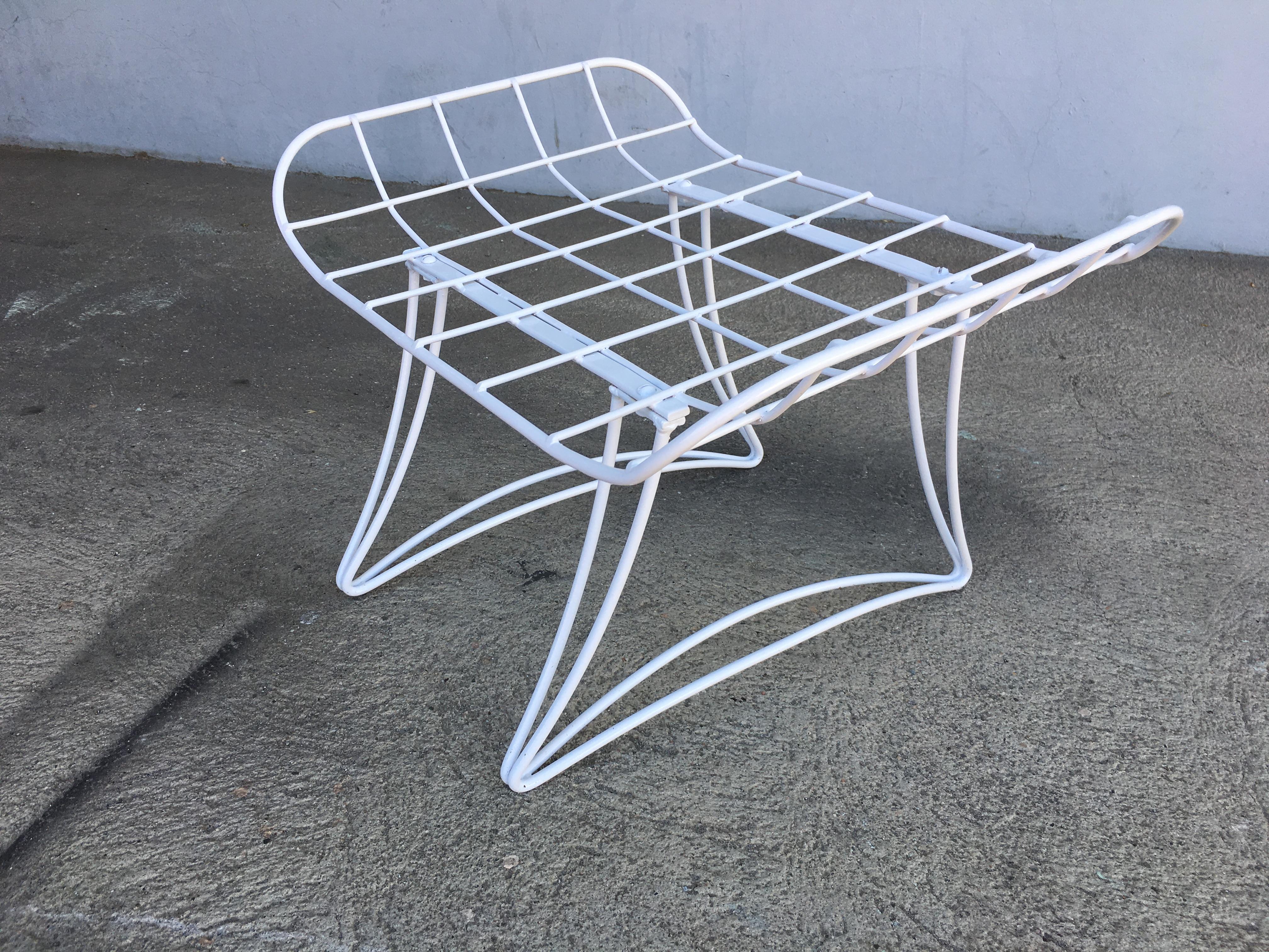 Midcentury wireframe ottoman by the Homecrest company.
 
