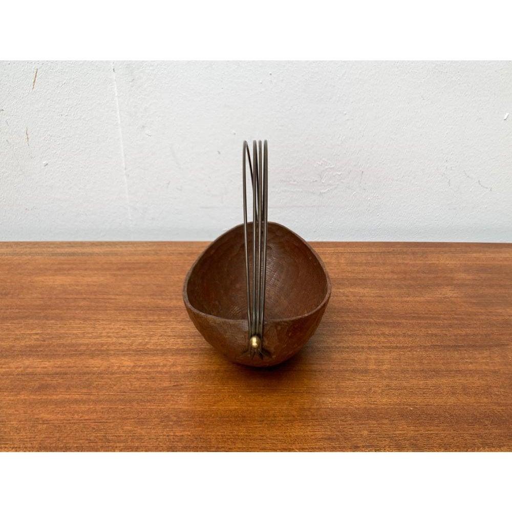 XX secolo Ciotola in legno e ottone di metà secolo nello stile di Auböck, anni '50 in vendita