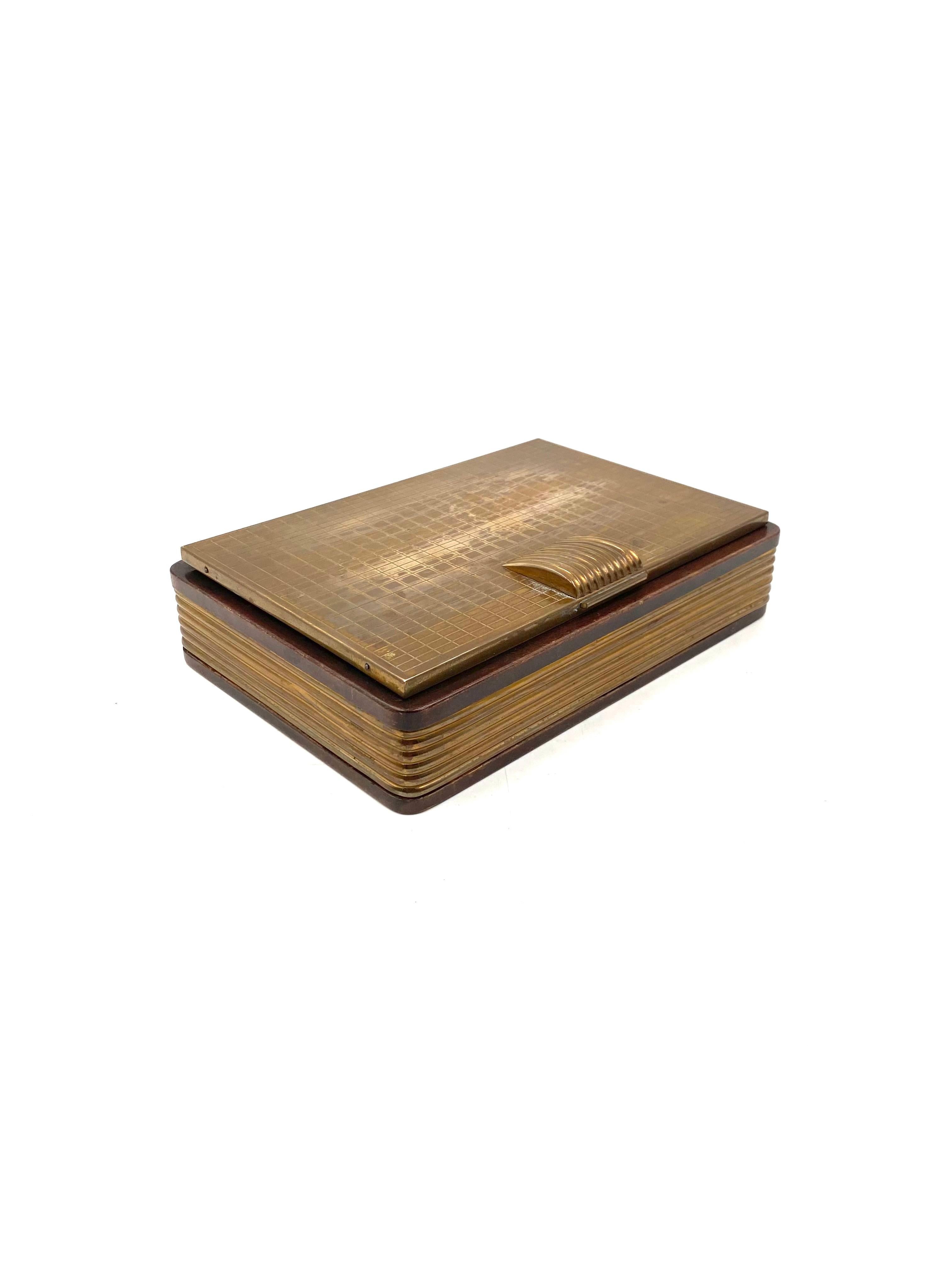 Mid-century wood and brass Cigars box, Italy 1940s 7