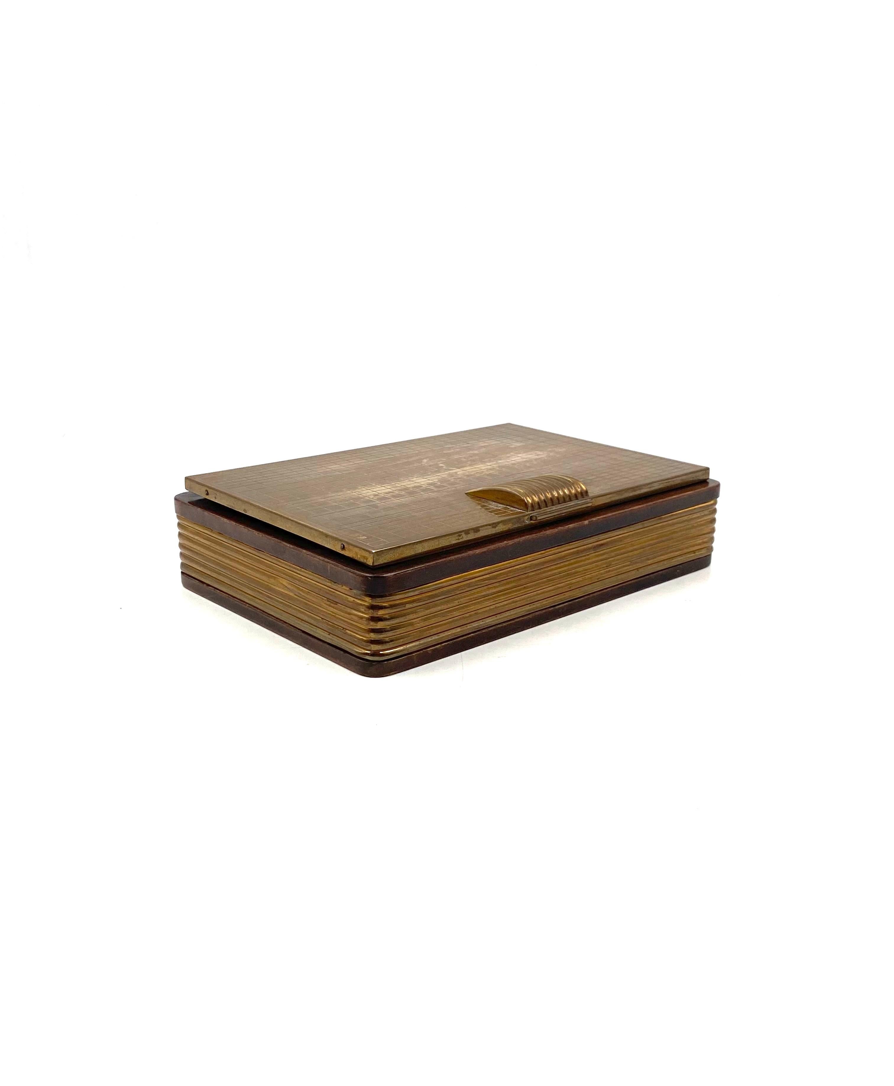 Mid-century wood and brass Cigars box, Italy 1940s 8