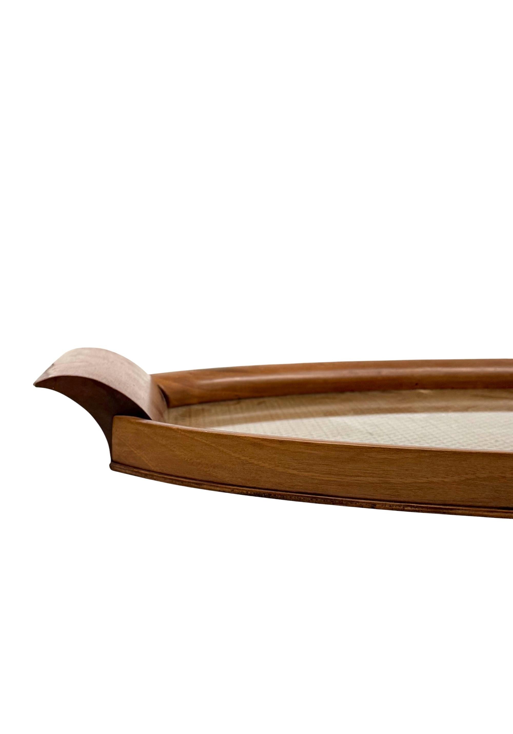 Mid-century wood and brass tray, Italy 1950s For Sale 1