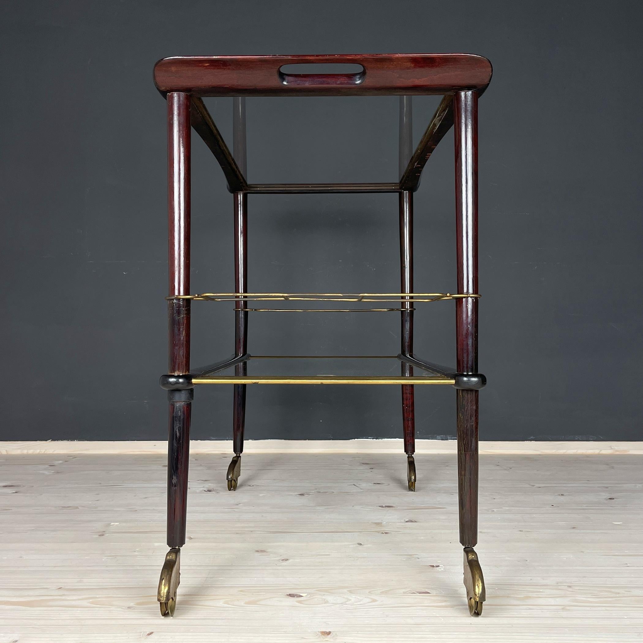 Wood Mid-Century wood and glass bar cart trolley by Ico Parisi for De Baggis Italy 19 For Sale