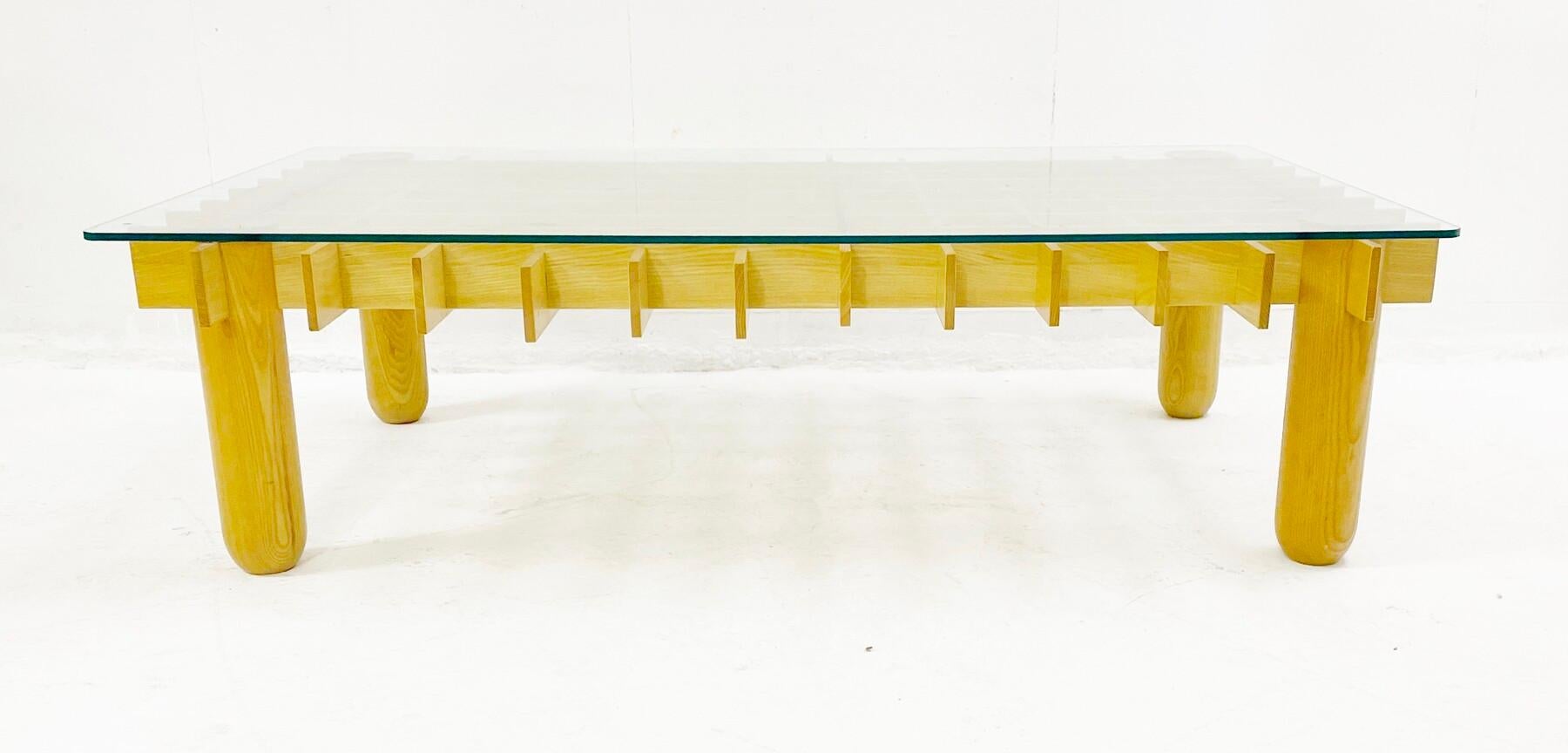 Mid-century wood and glass coffee table model ''Kyoto'' by Gianfranco Frattini for Knoll - Italy, 1974.