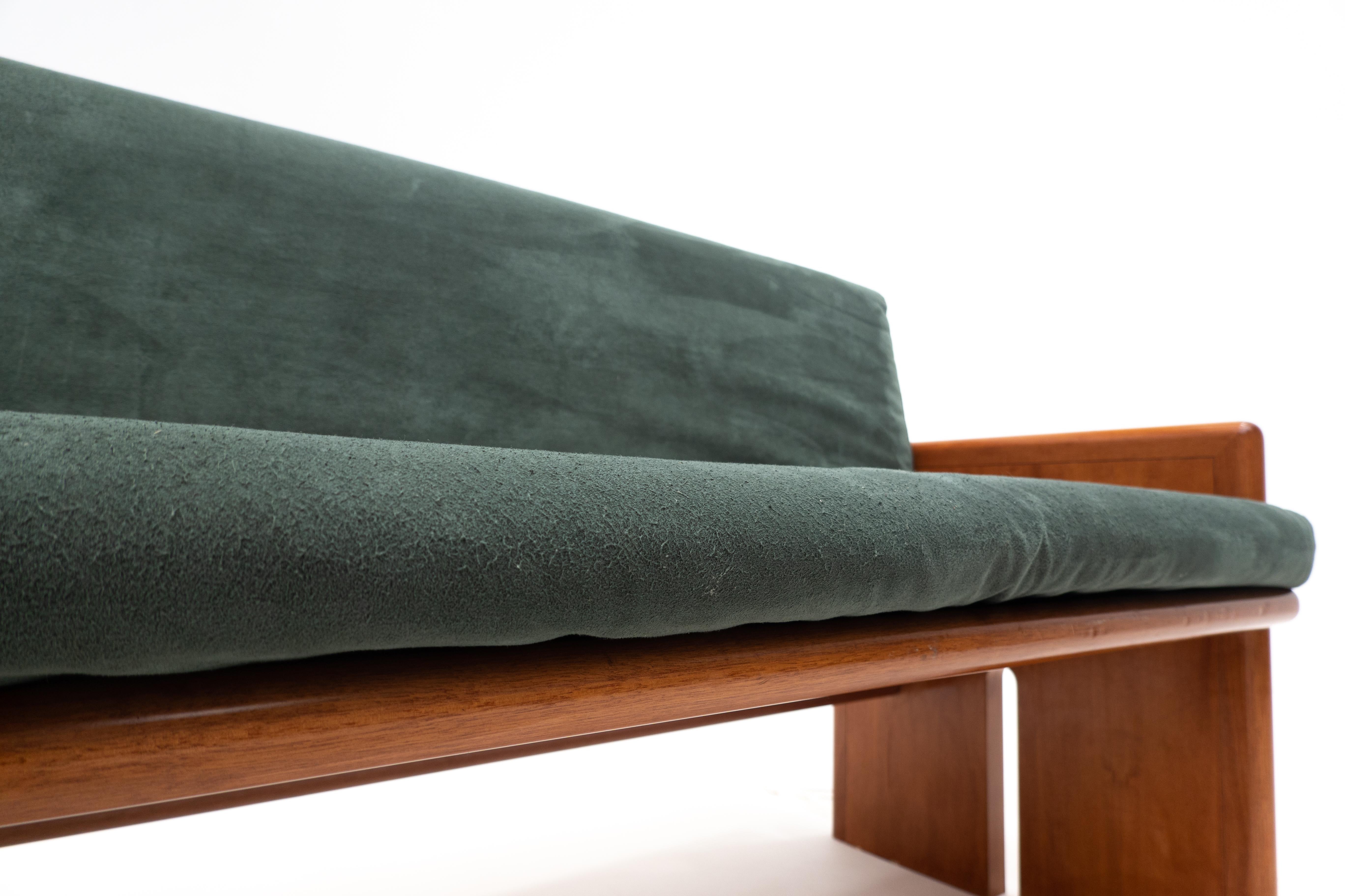 Mid-Century Wood and Green Velvet Two Seaters Sofa, Italy, 1960s, 3 Available In Good Condition In Brussels, BE