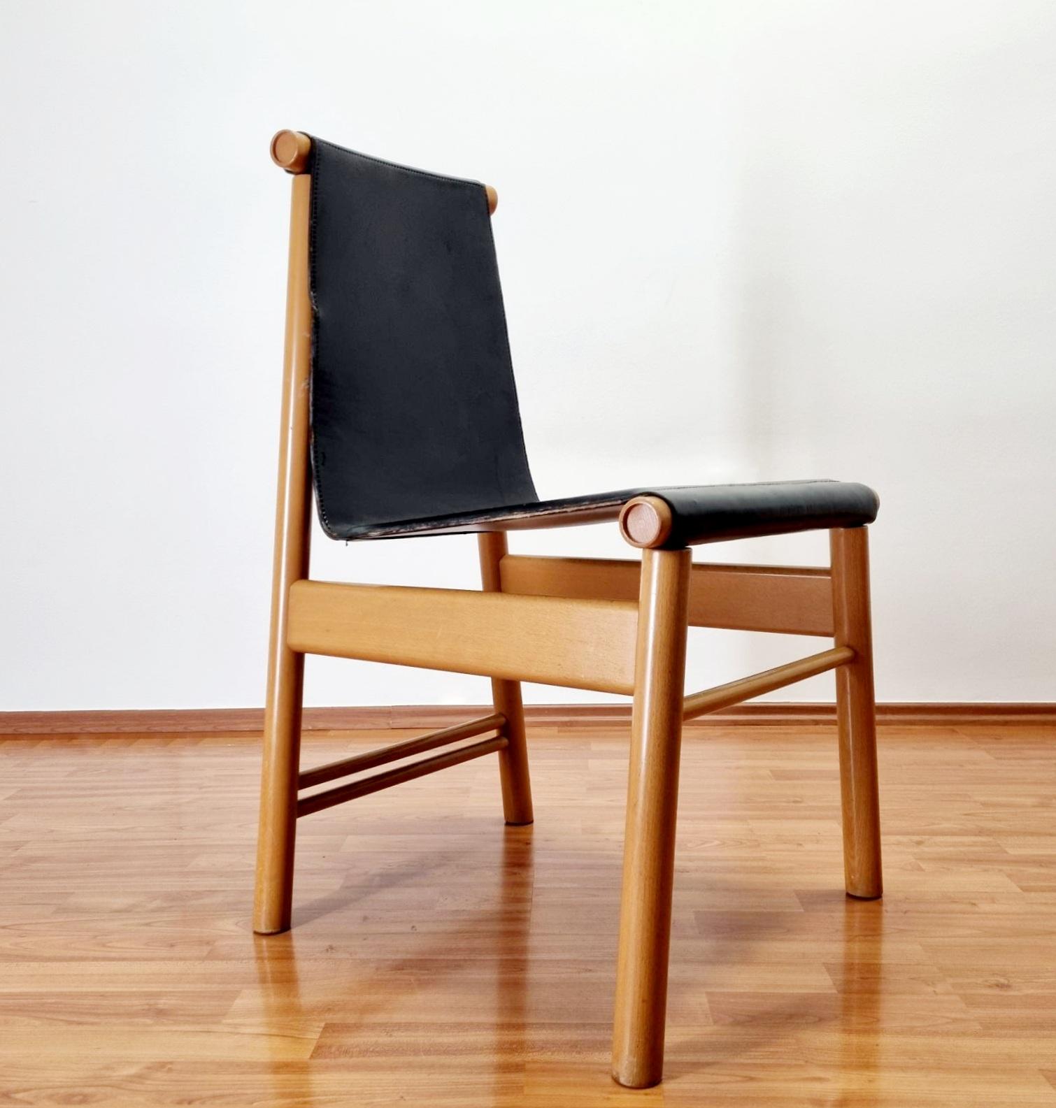 Mid Century Wood and Leather Dining Chairs, Italy 70s, Set of 4 For Sale 5