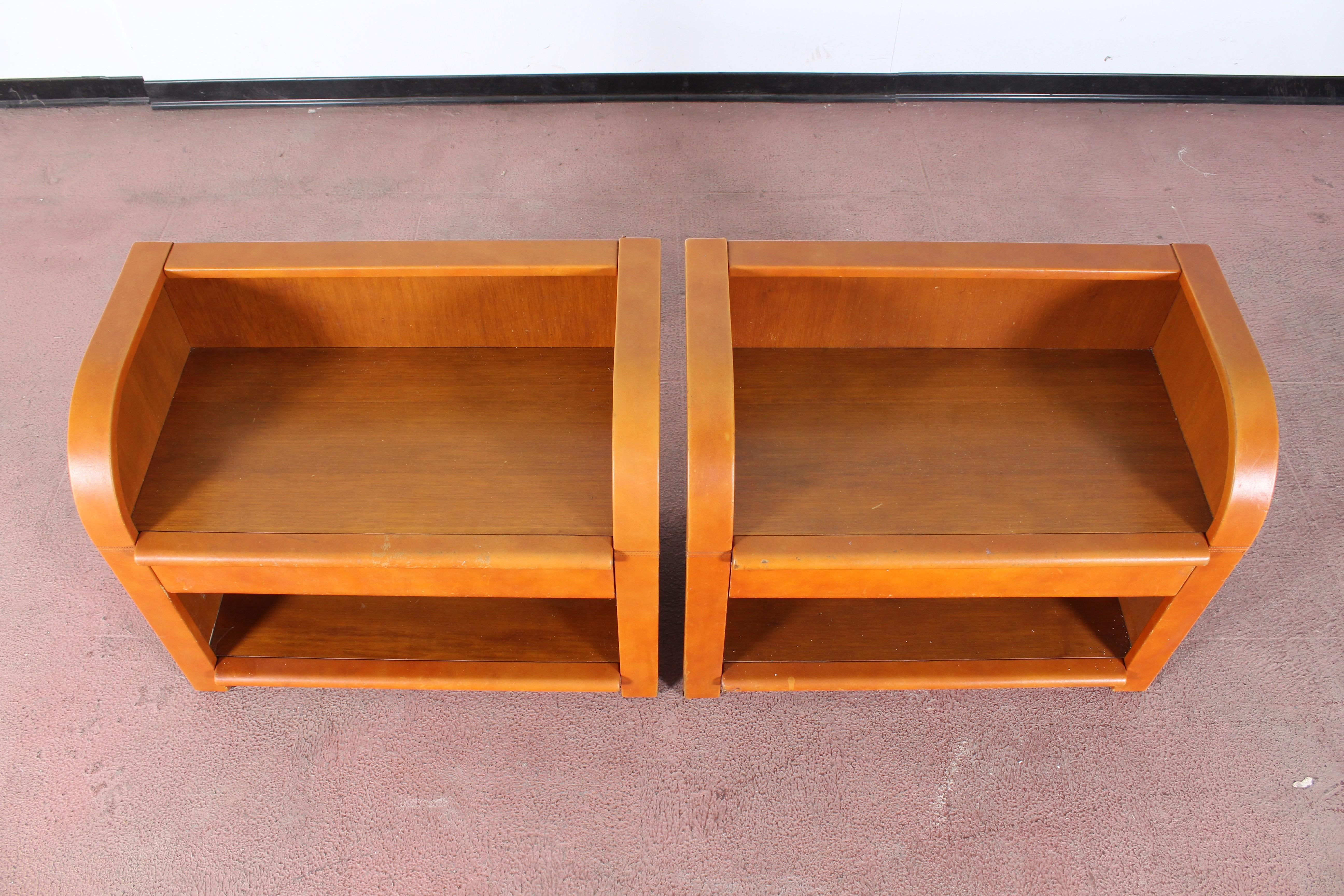 Midcentury Wood and Leather Poltrona Frau Nightstands, Set of 2, Italy, 1960s 10