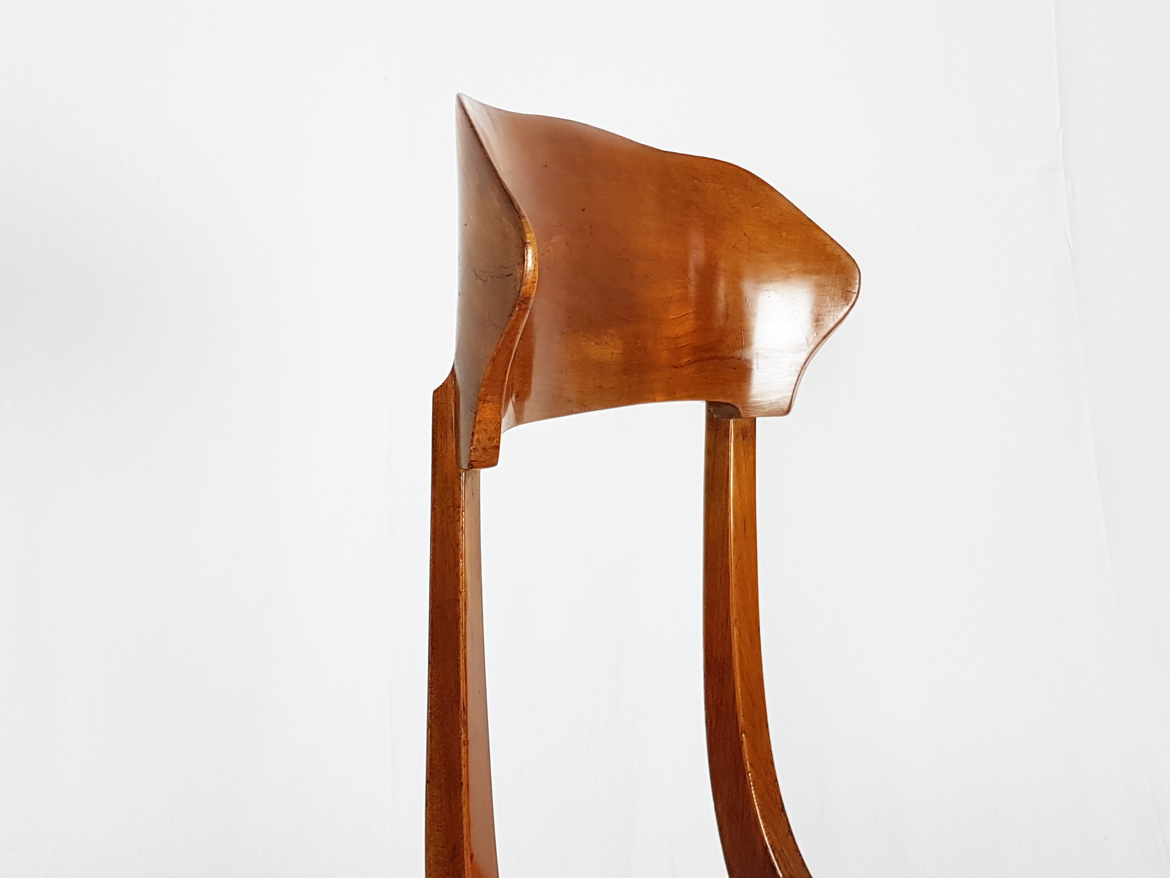 Beistellstühle aus Holz und rotem Stoff aus der Jahrhundertmitte von Fratelli Barni Mobili d'Arte im Angebot 4